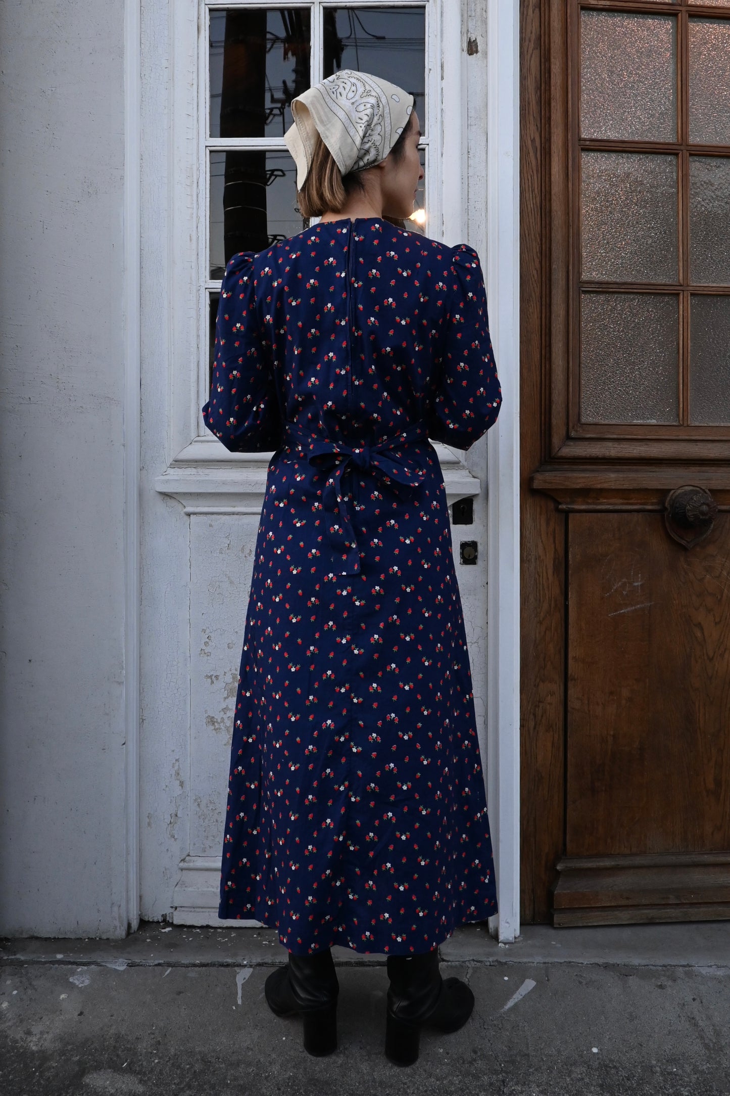 Strawberry pattern dress/NAVY