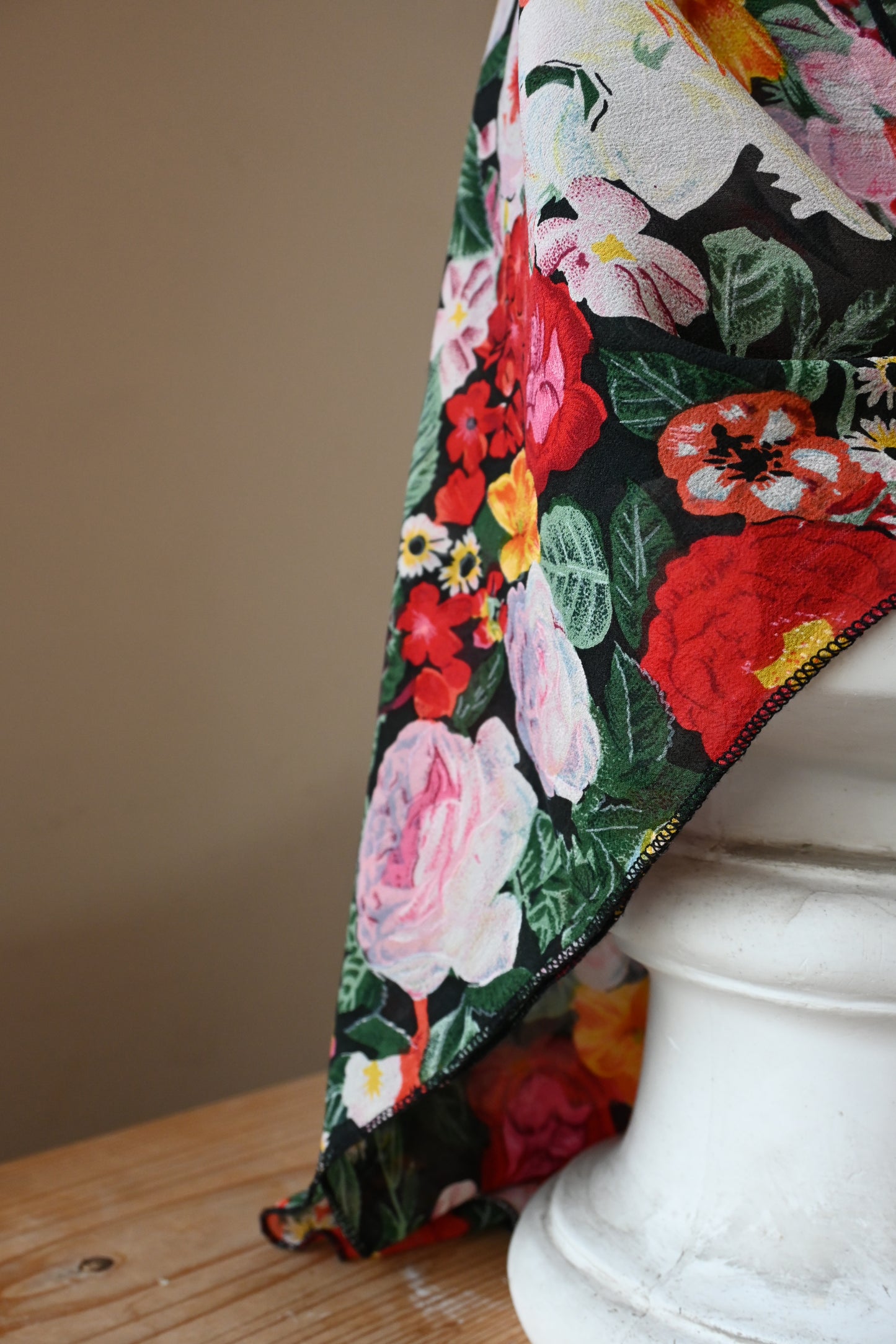Vintage Flower Silk Scarf/BLACK