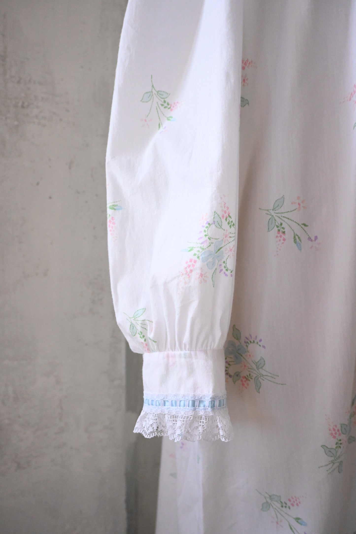 Floral night dress/WHITE