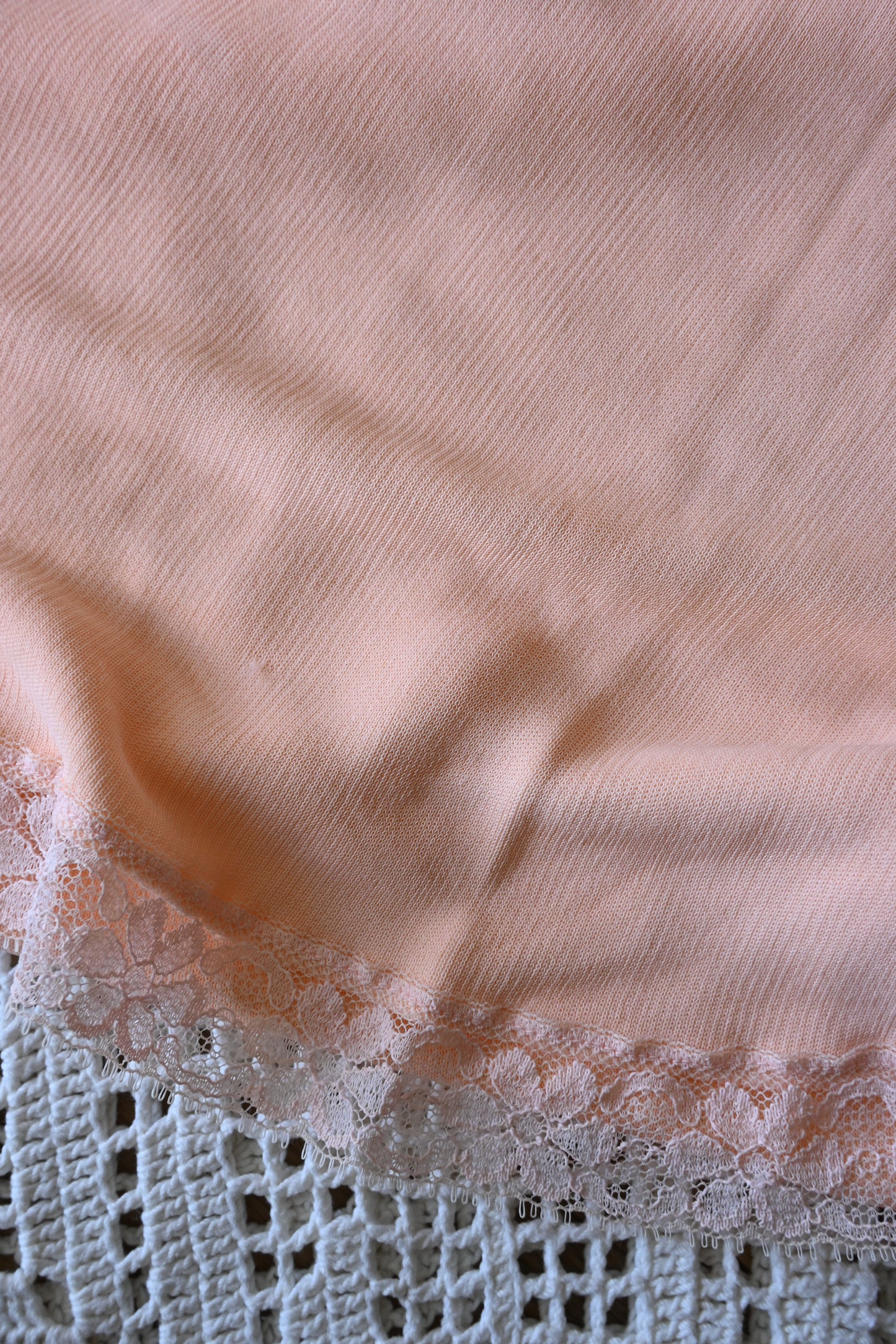Lace slip dress/CORAL PINK