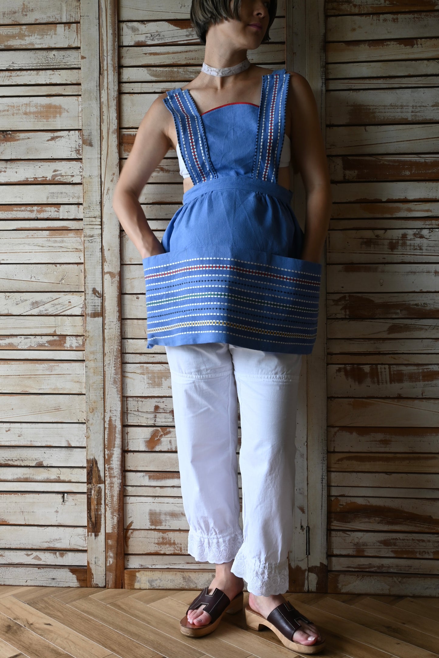 EURO Embroidery apron/SKY BLUE