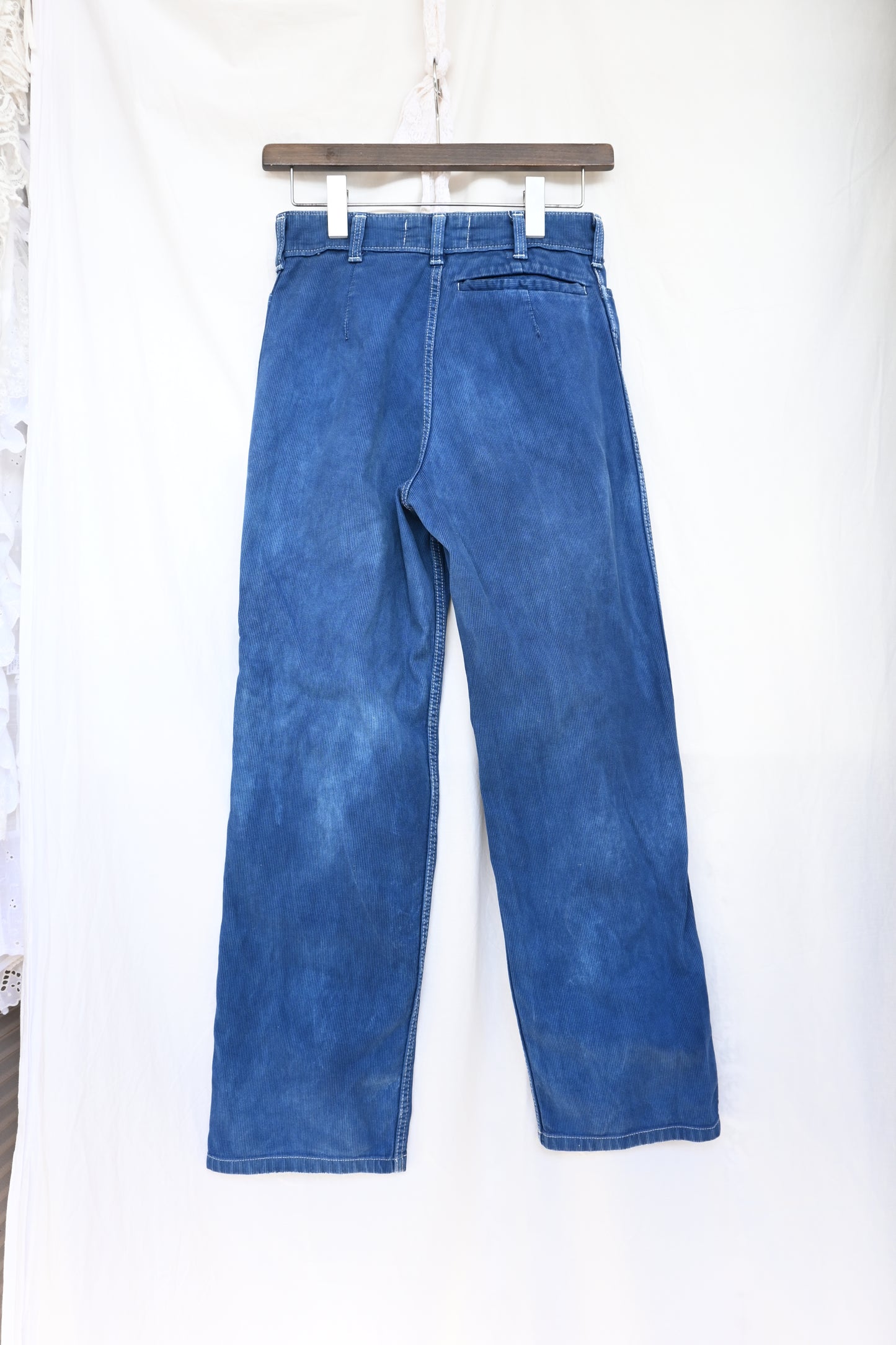 Corduroy pants/Indigo dyeing
