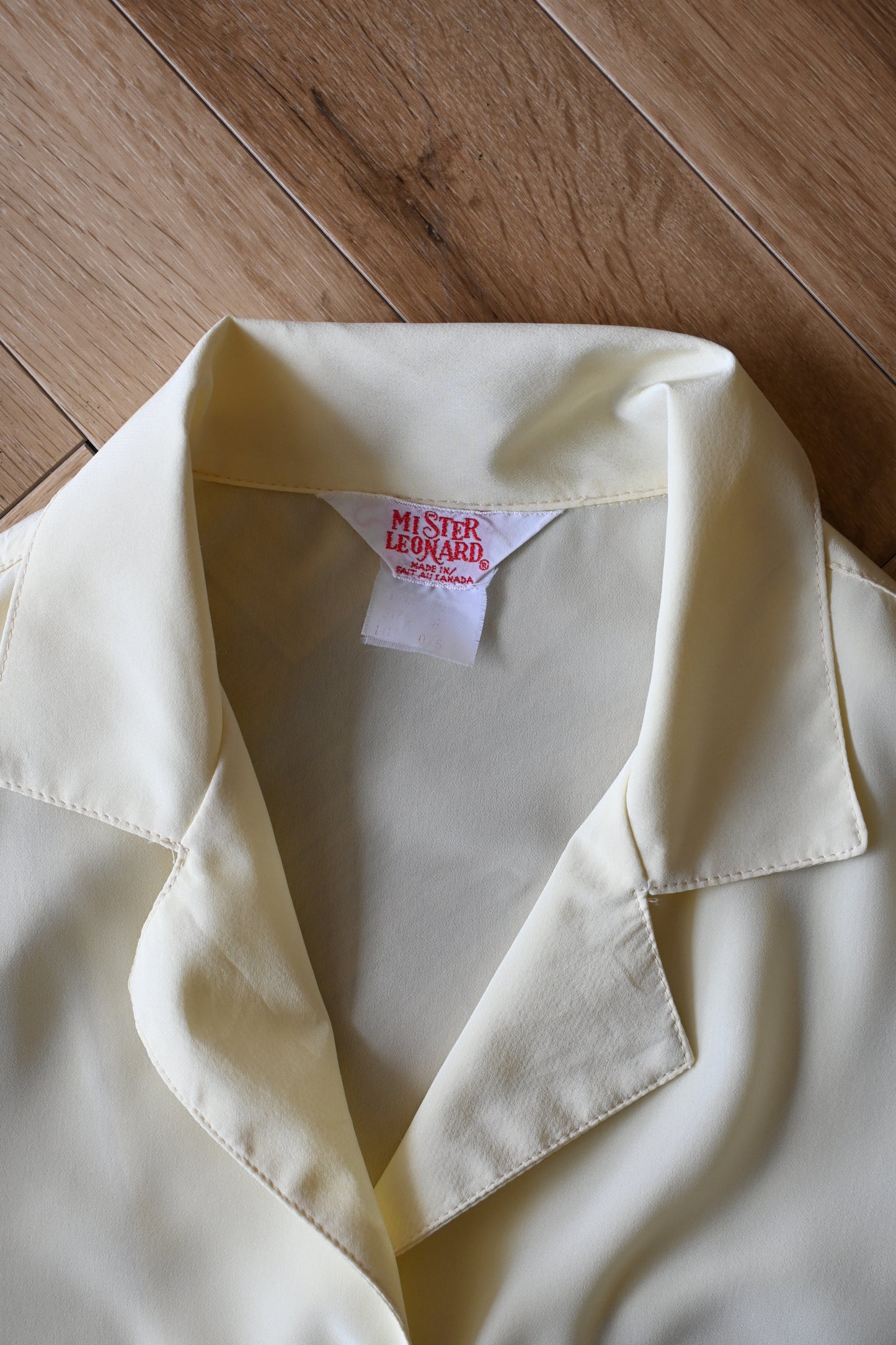 Shirt blouse/YELLOW
