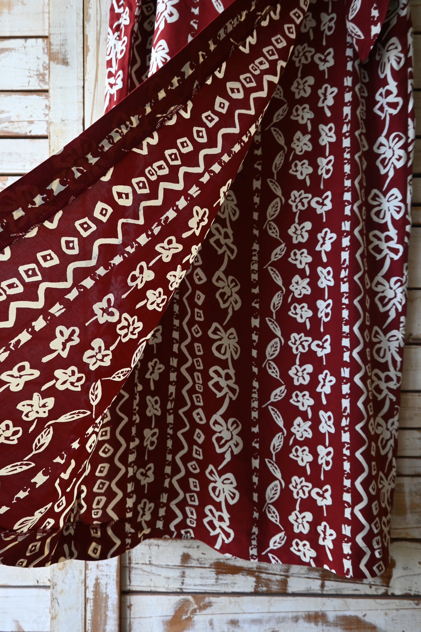 Flower pattern wrap skirt/BORDEAUX　