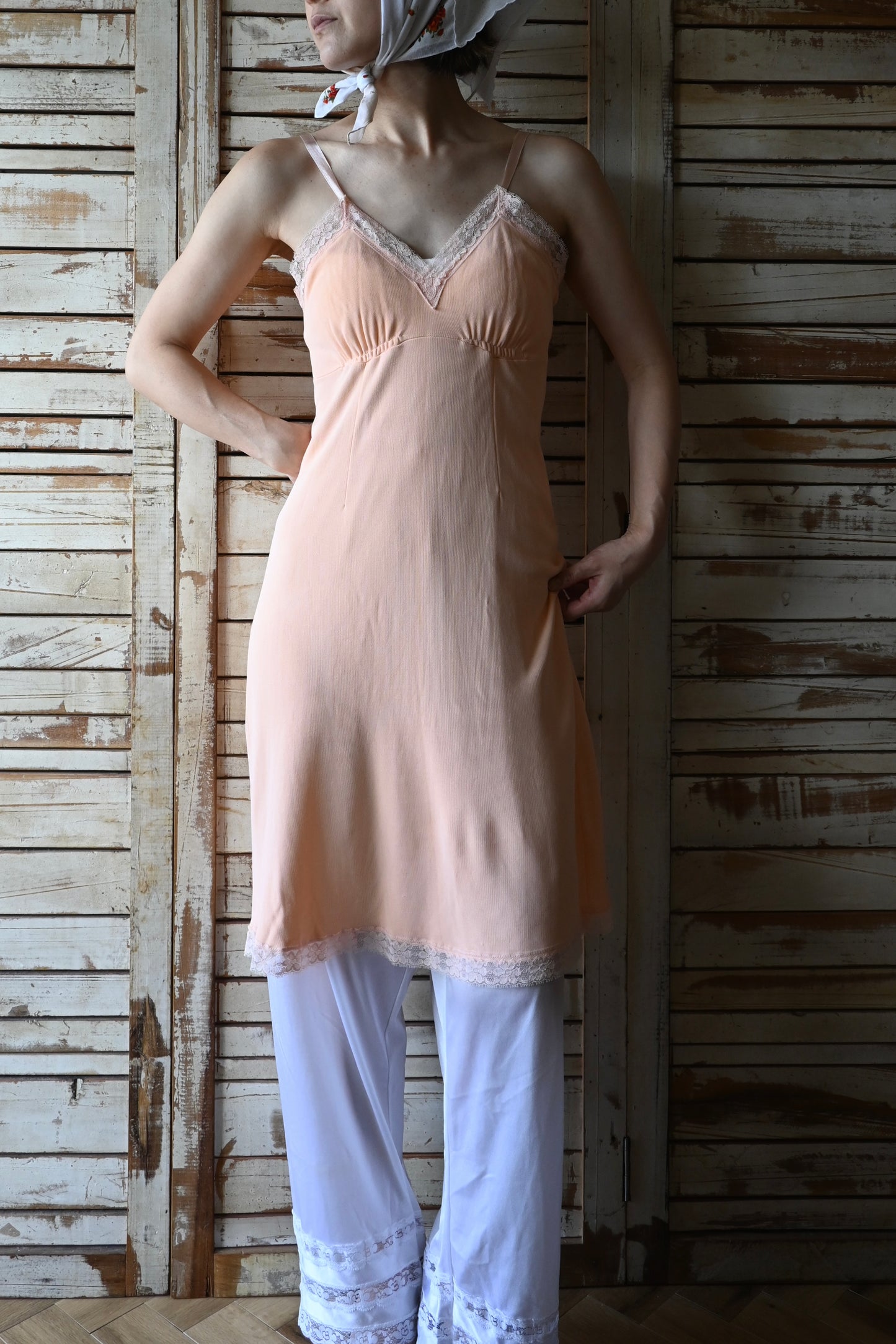 Lace slip dress/CORAL PINK