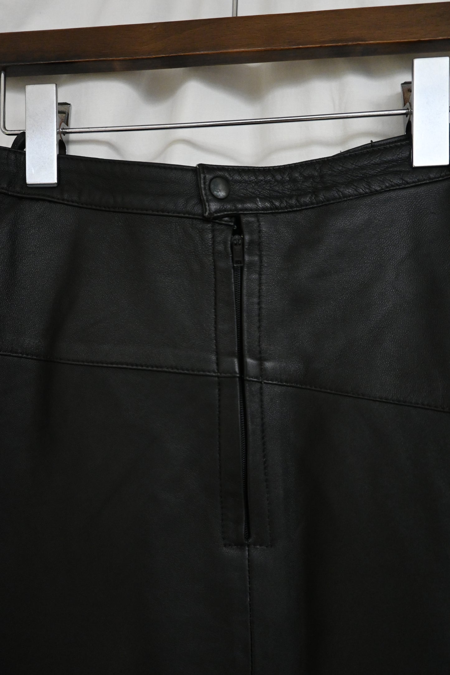 Fake leather midi skirt/BLACK