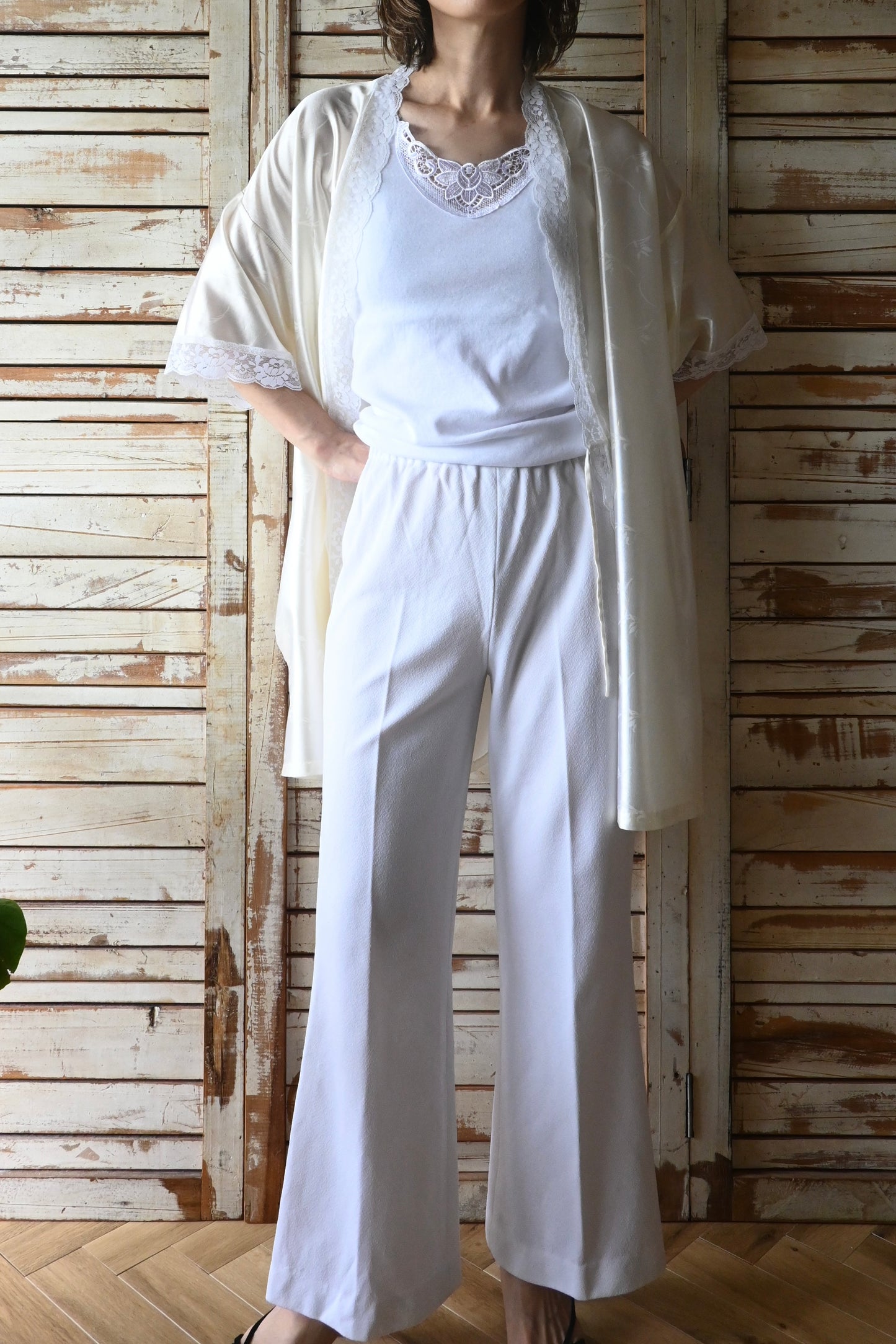 Flare pants/WHITE