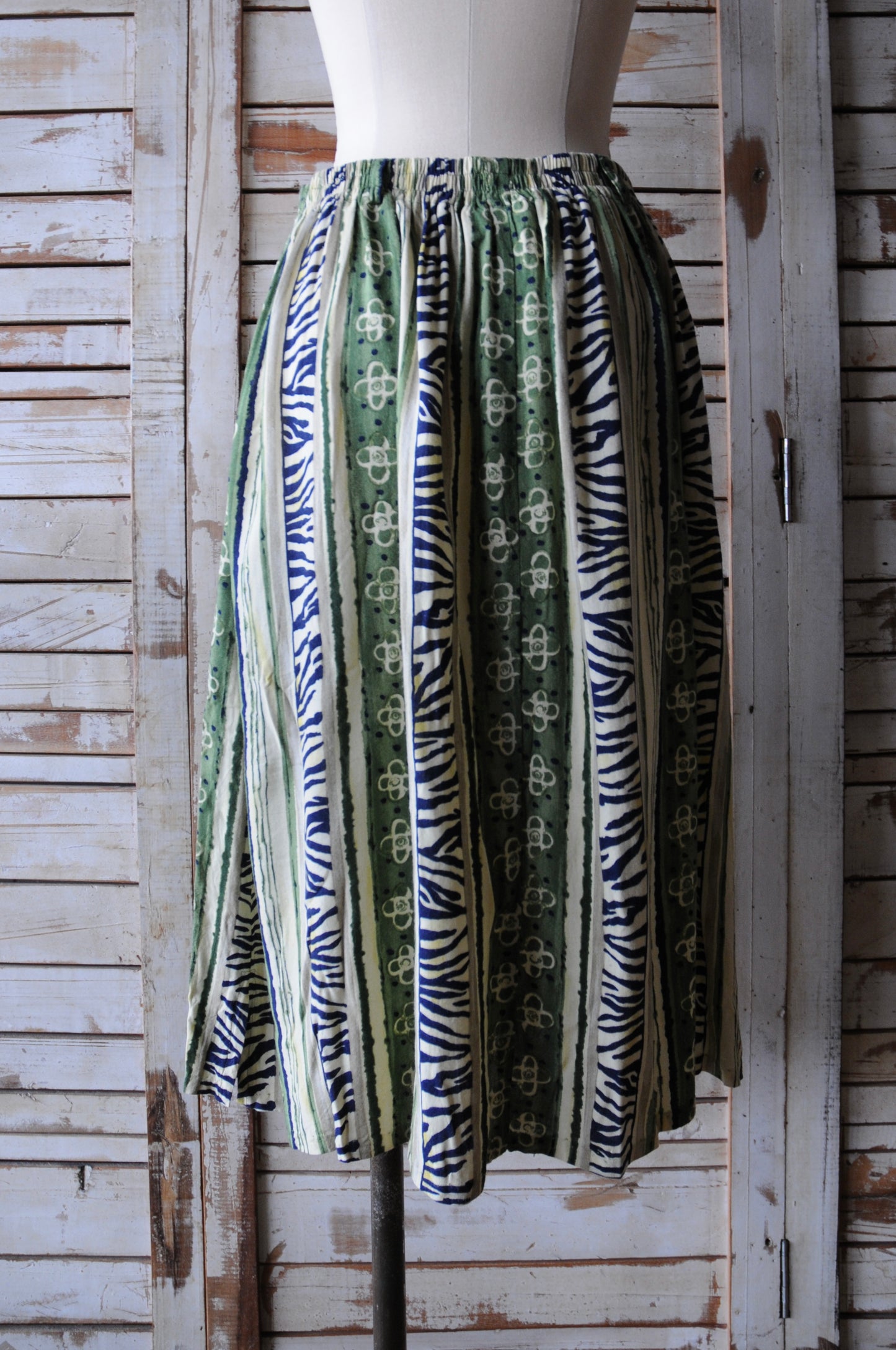 Batik print skirt/GREEN