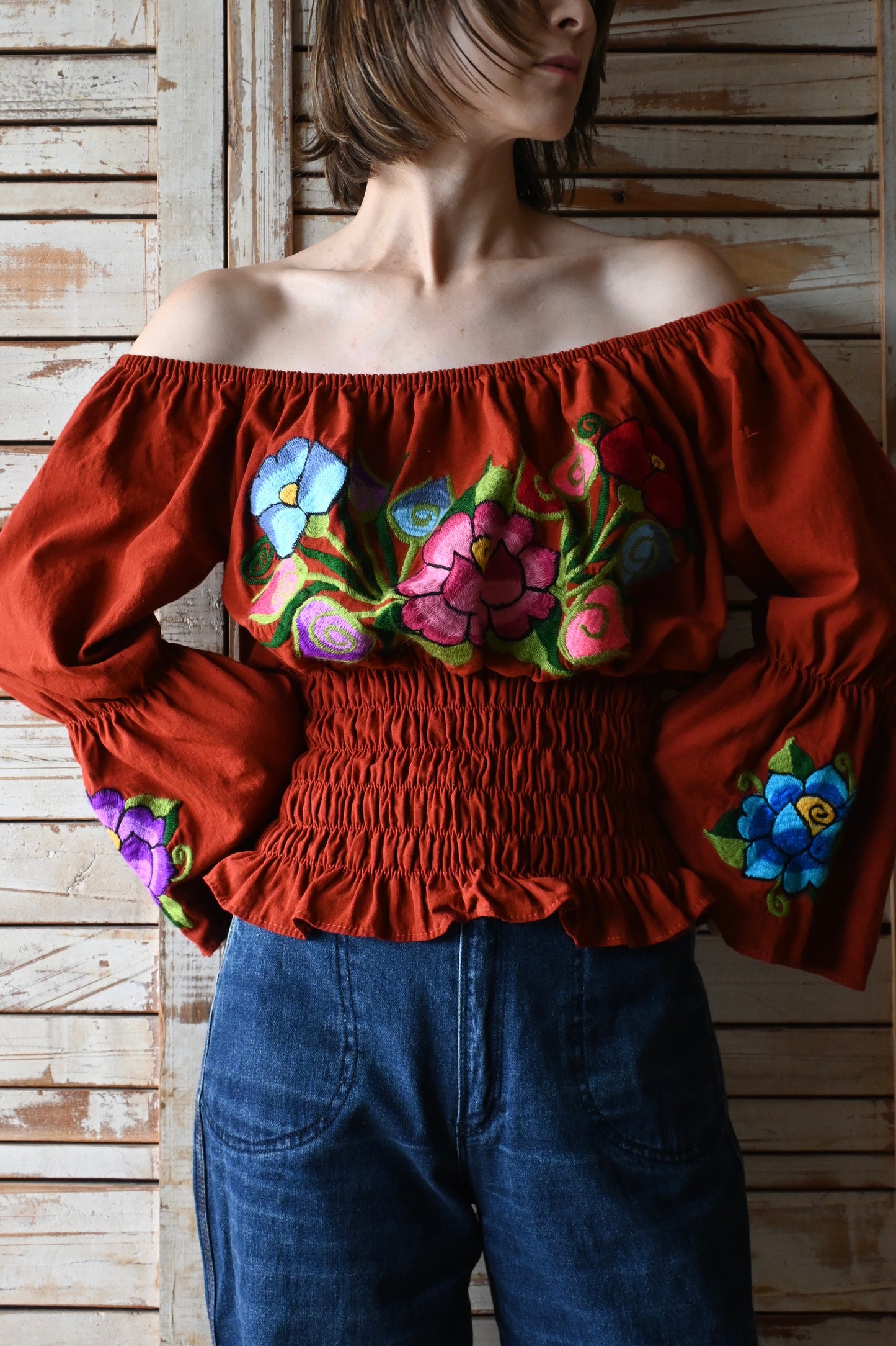 Embroidery top/BRICK RED
