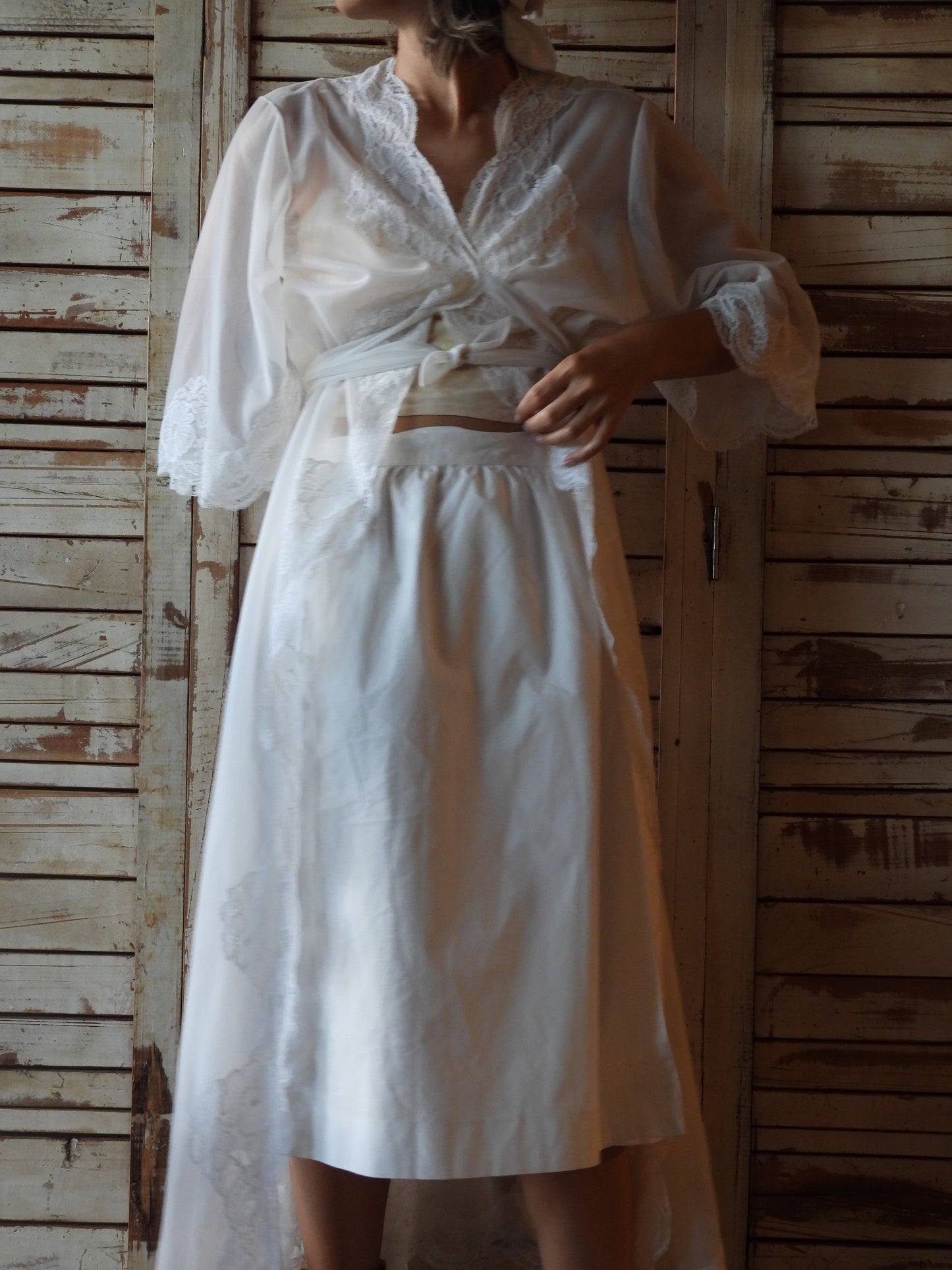 See-through Lace Gown/WHITE