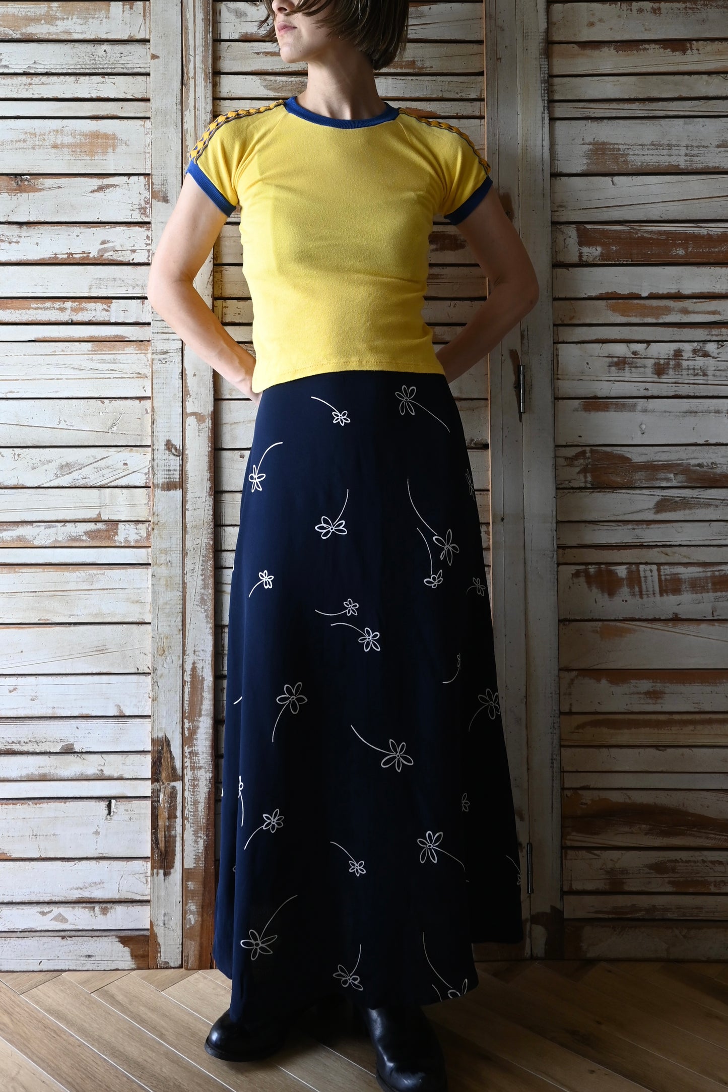 Flower pattern skirt/NAVY
