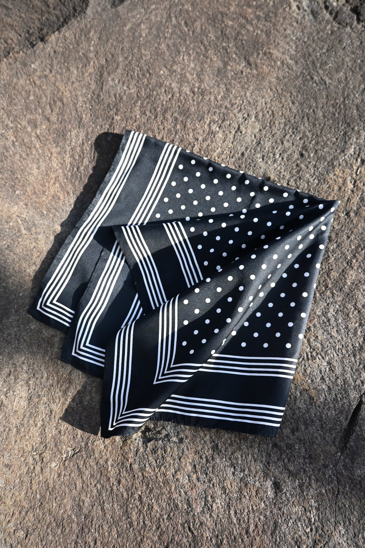 Vintage dot scarf/BLACK