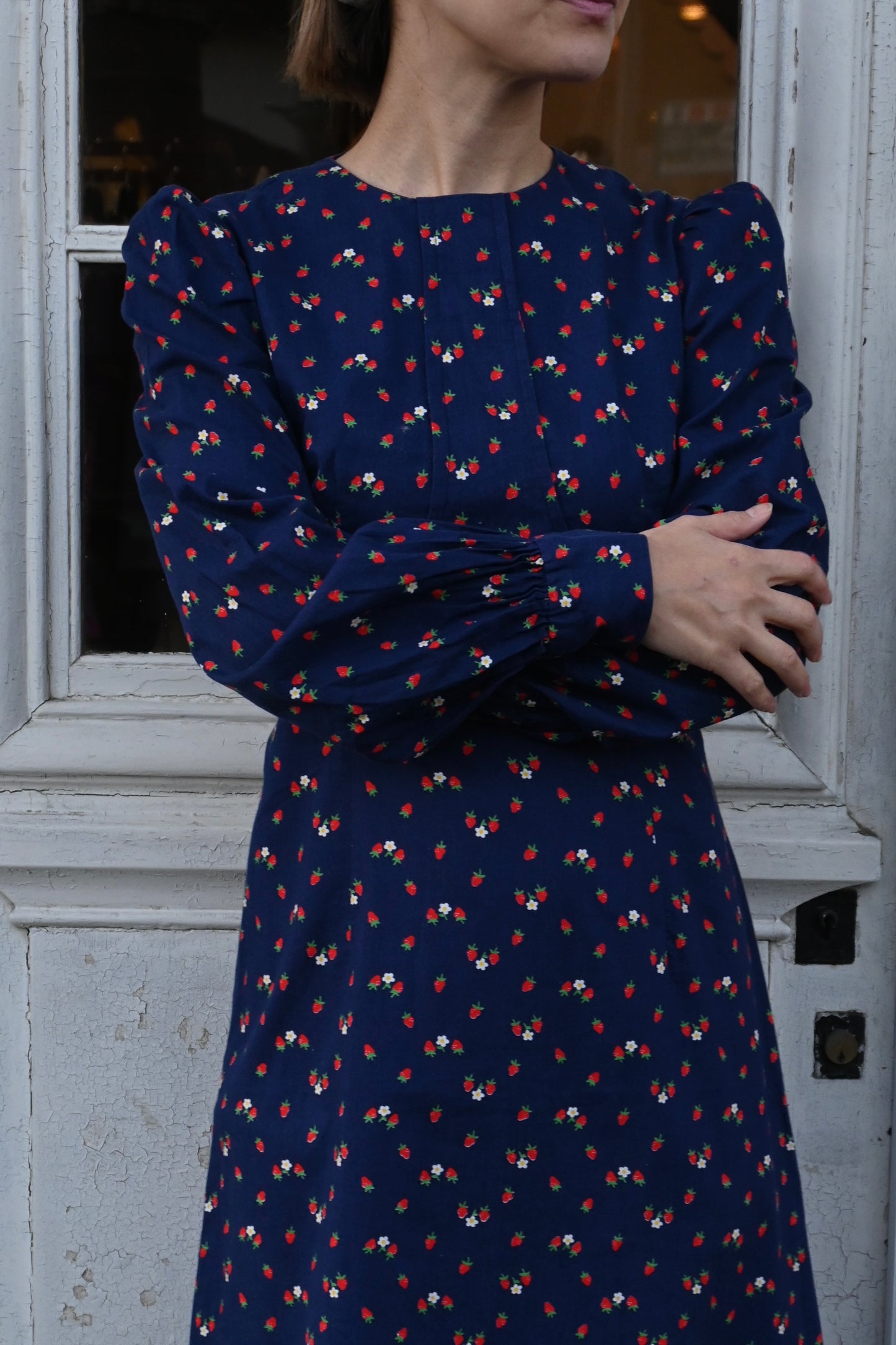 Strawberry pattern dress/NAVY