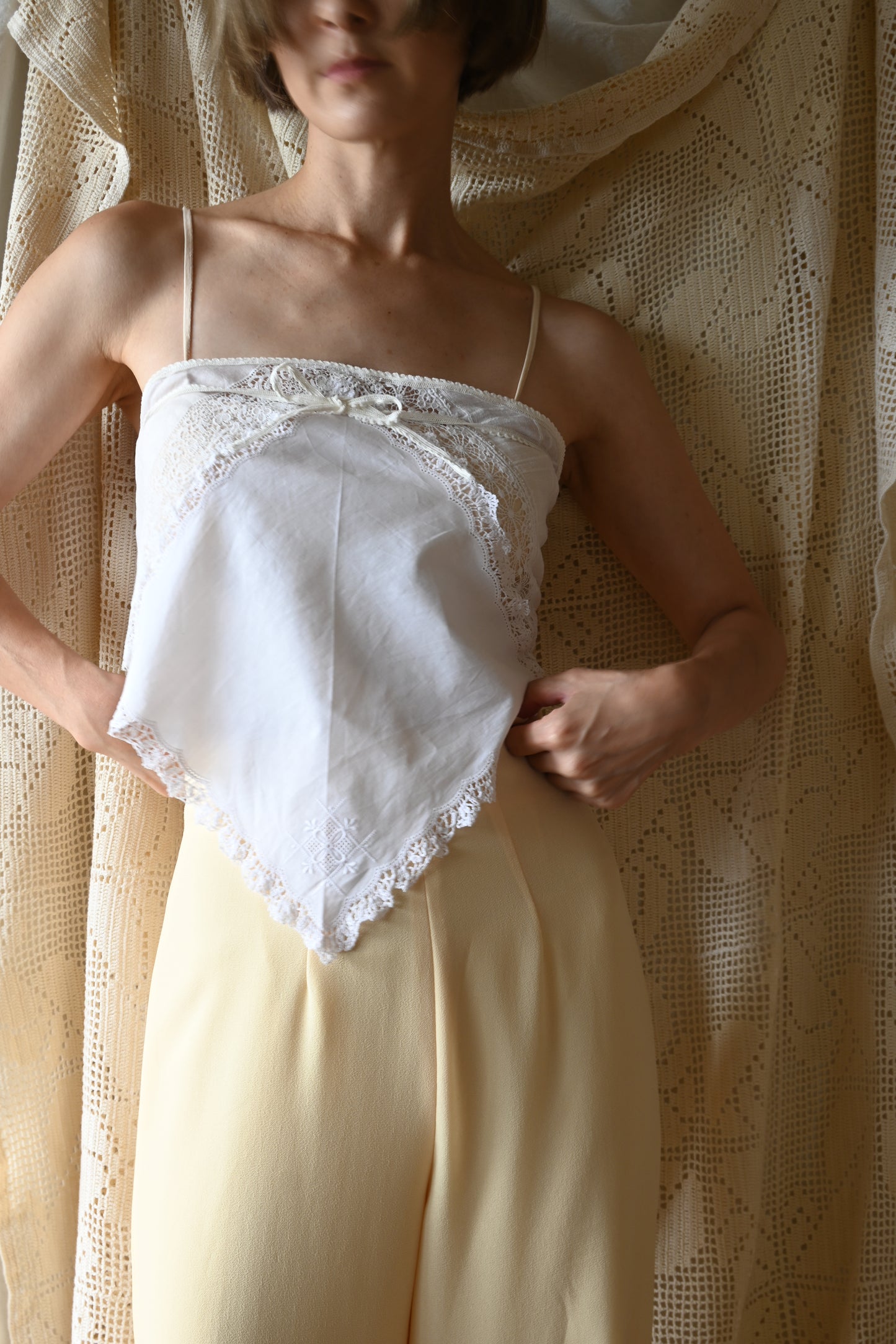 Lace handkerchief scarf/PONMOSIR