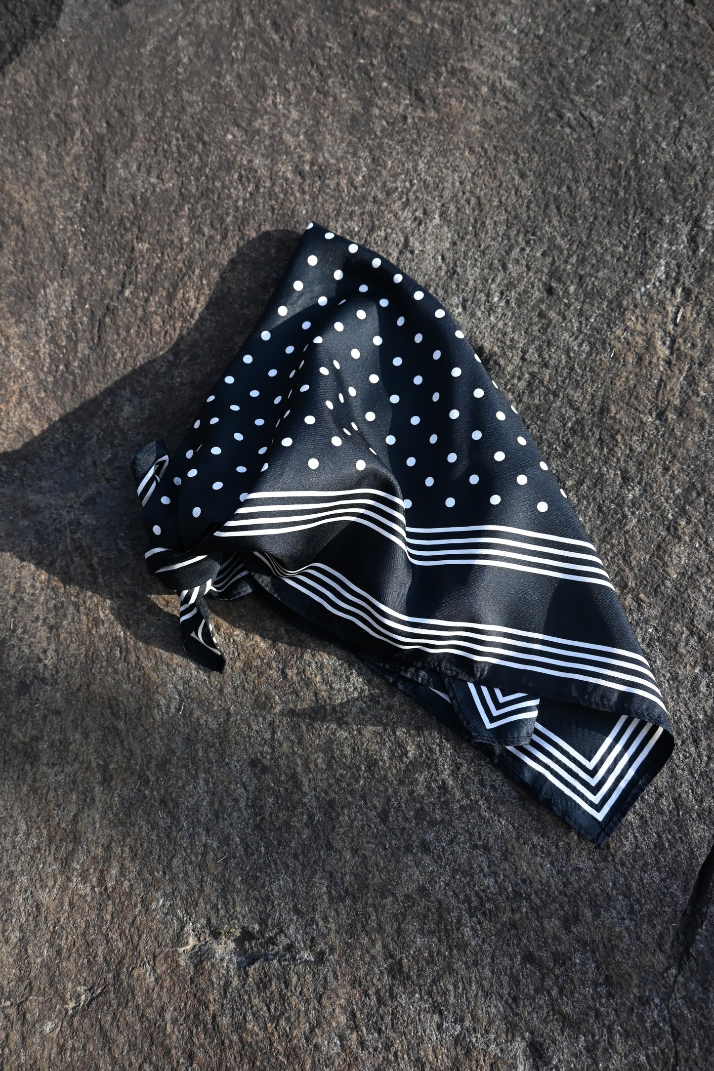 Vintage dot scarf/BLACK