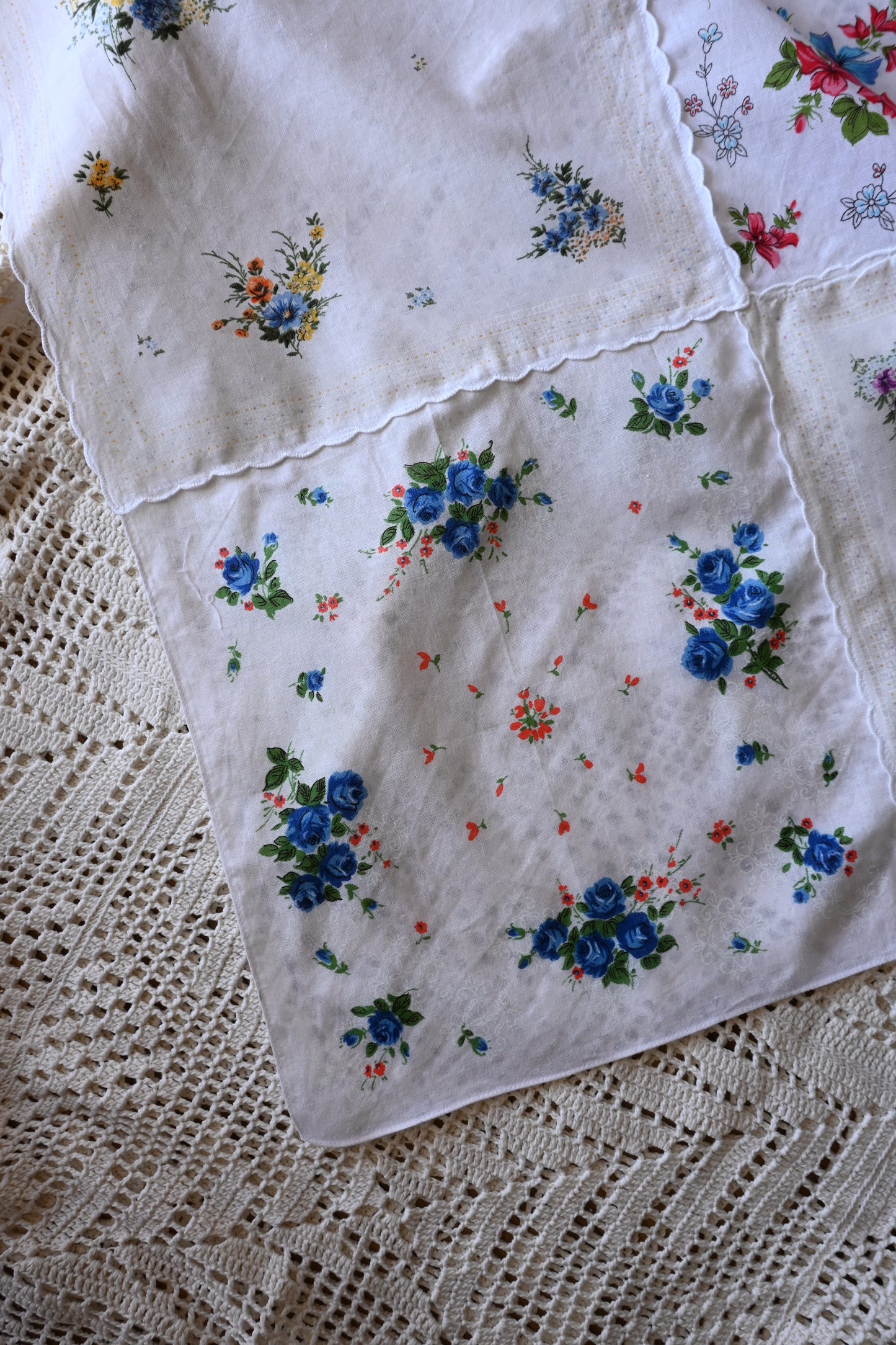 Flower handkerchief scarf/PONMOSIR