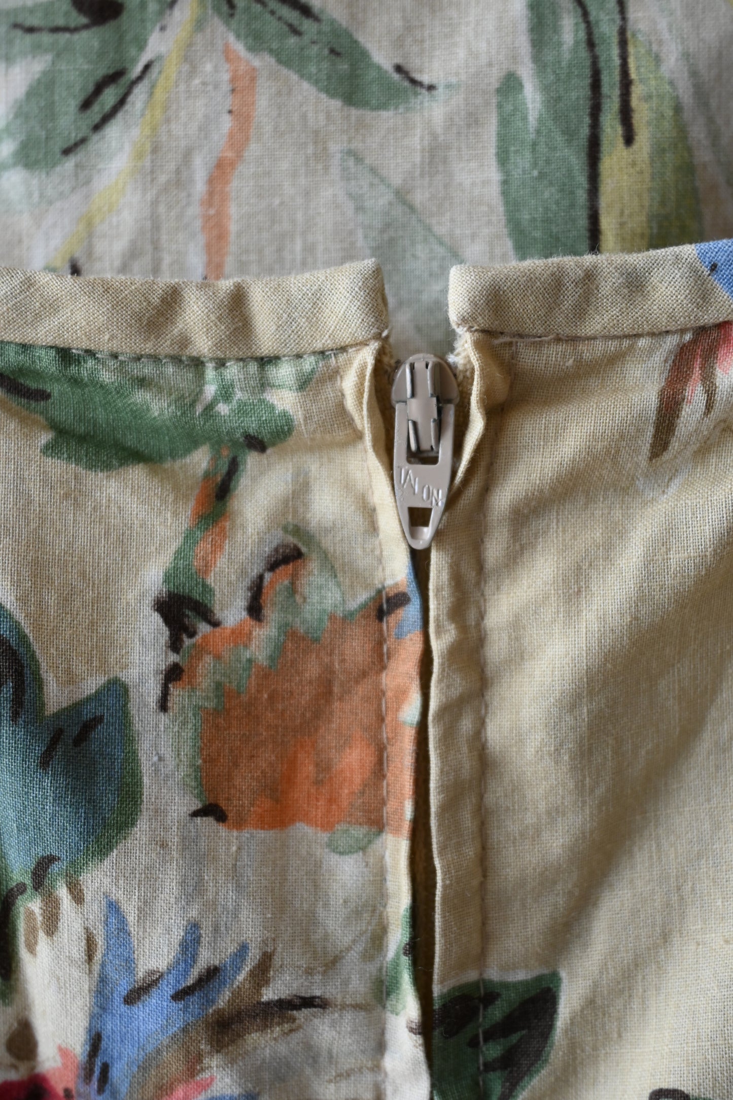 70's Flower pattern dress/BEIGE