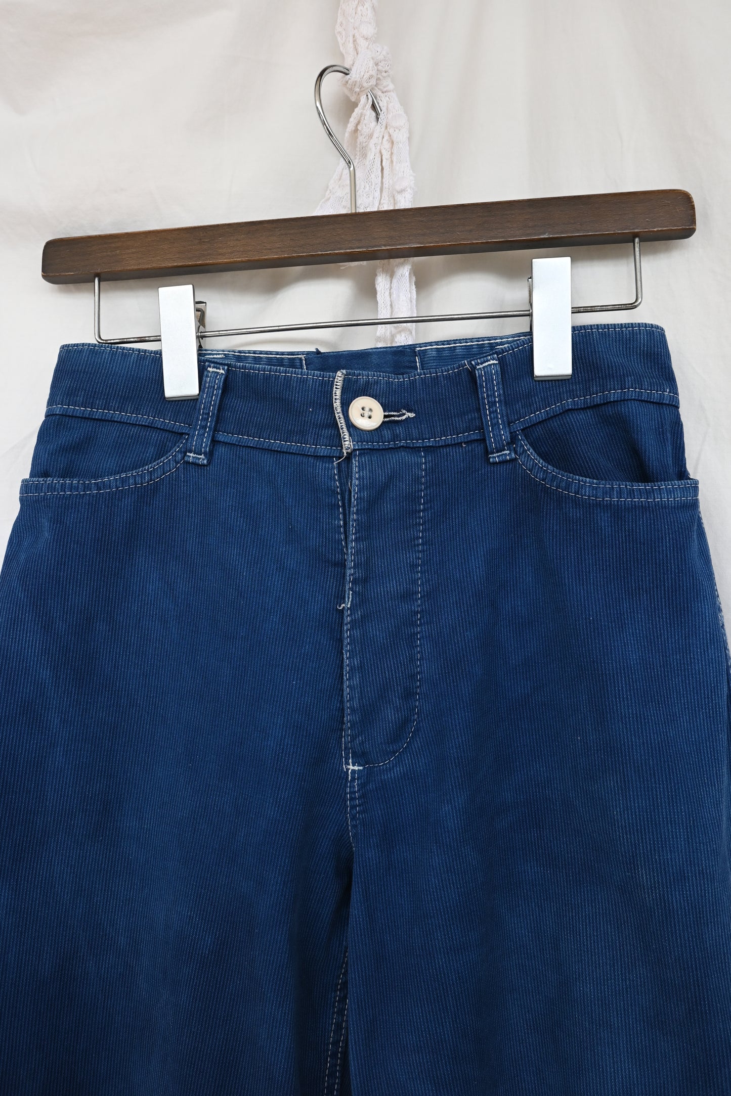 Corduroy pants/Indigo dyeing