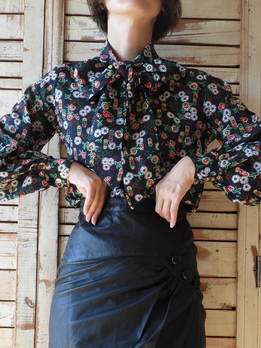 80's Flower pattern bow-tie blouse/BLACK