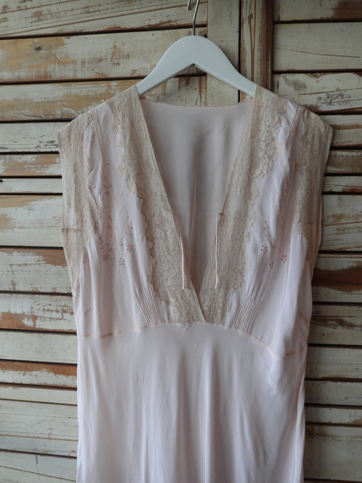 Sleeveless night dress/B.PINK