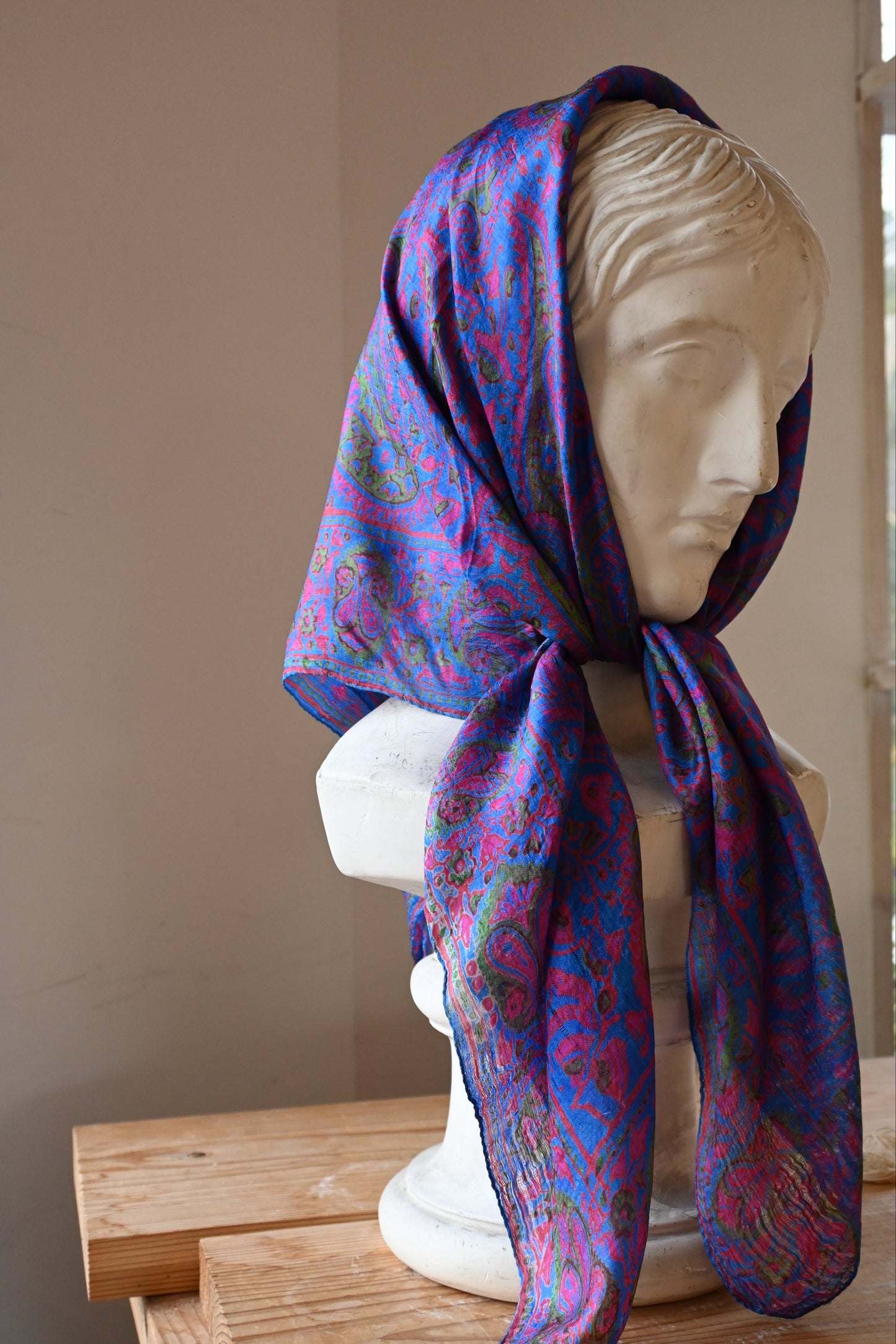 Vintage Indian Silk Scarf/BLUE