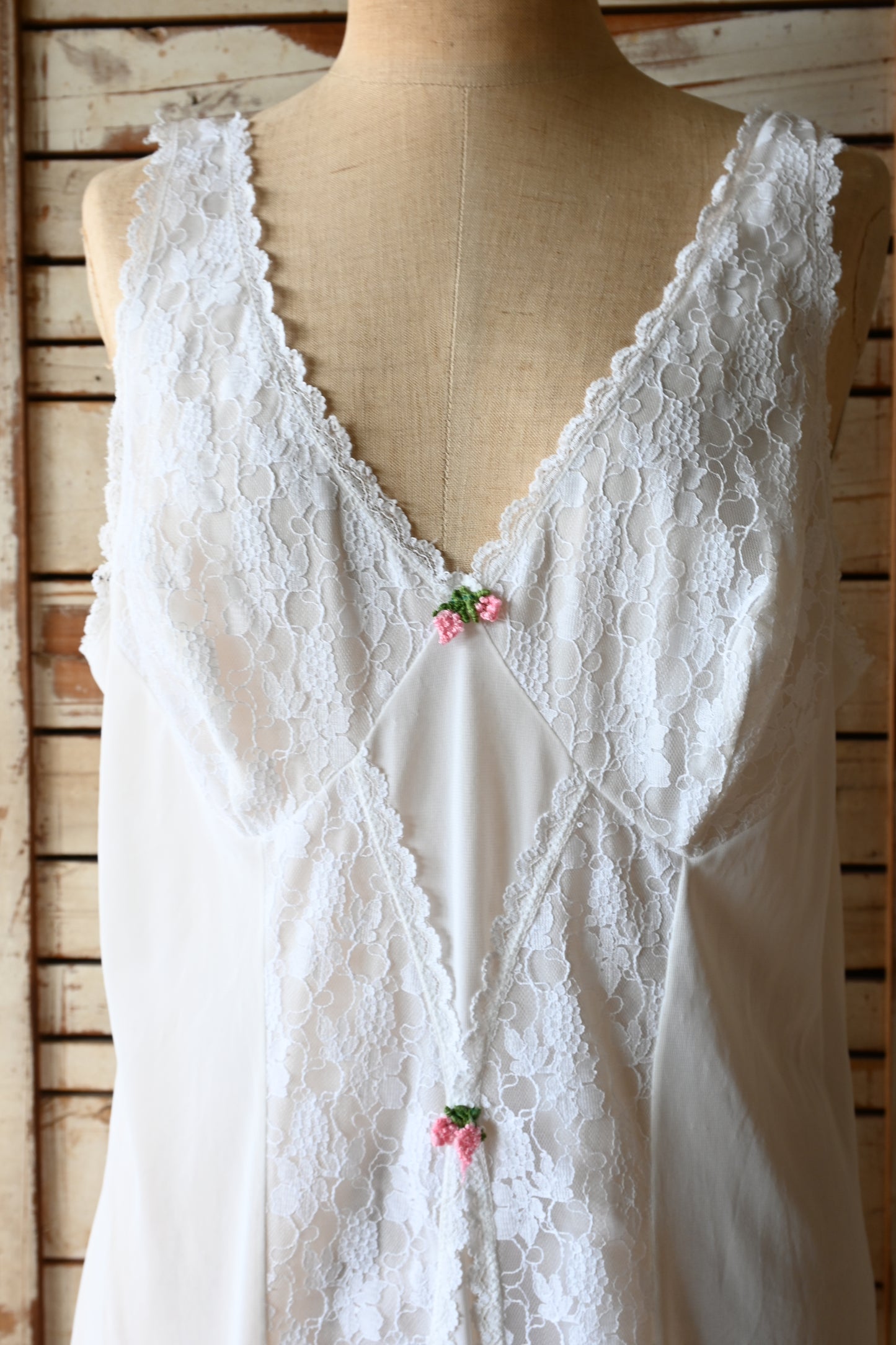 Lace slip dress/WHITE
