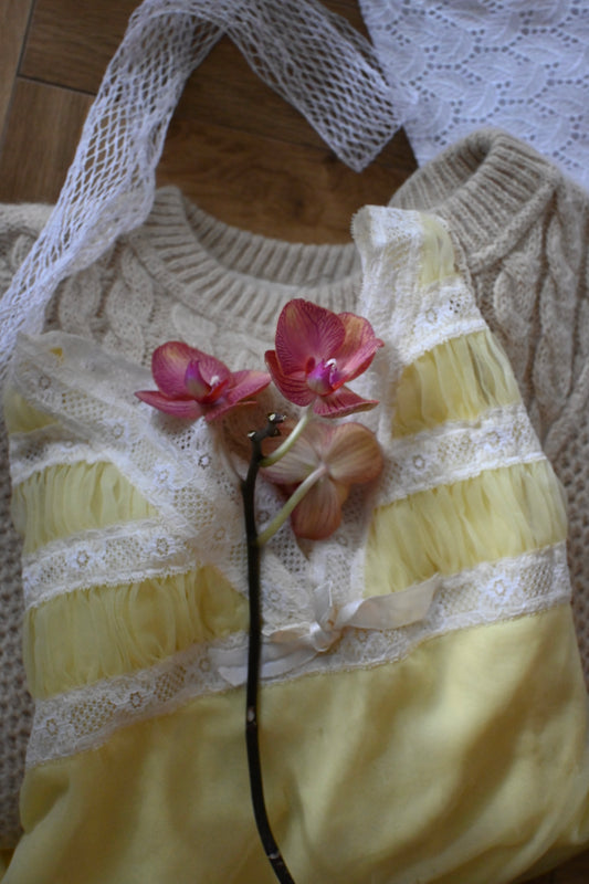 Sleeveless sheer nighty dress/Yellow