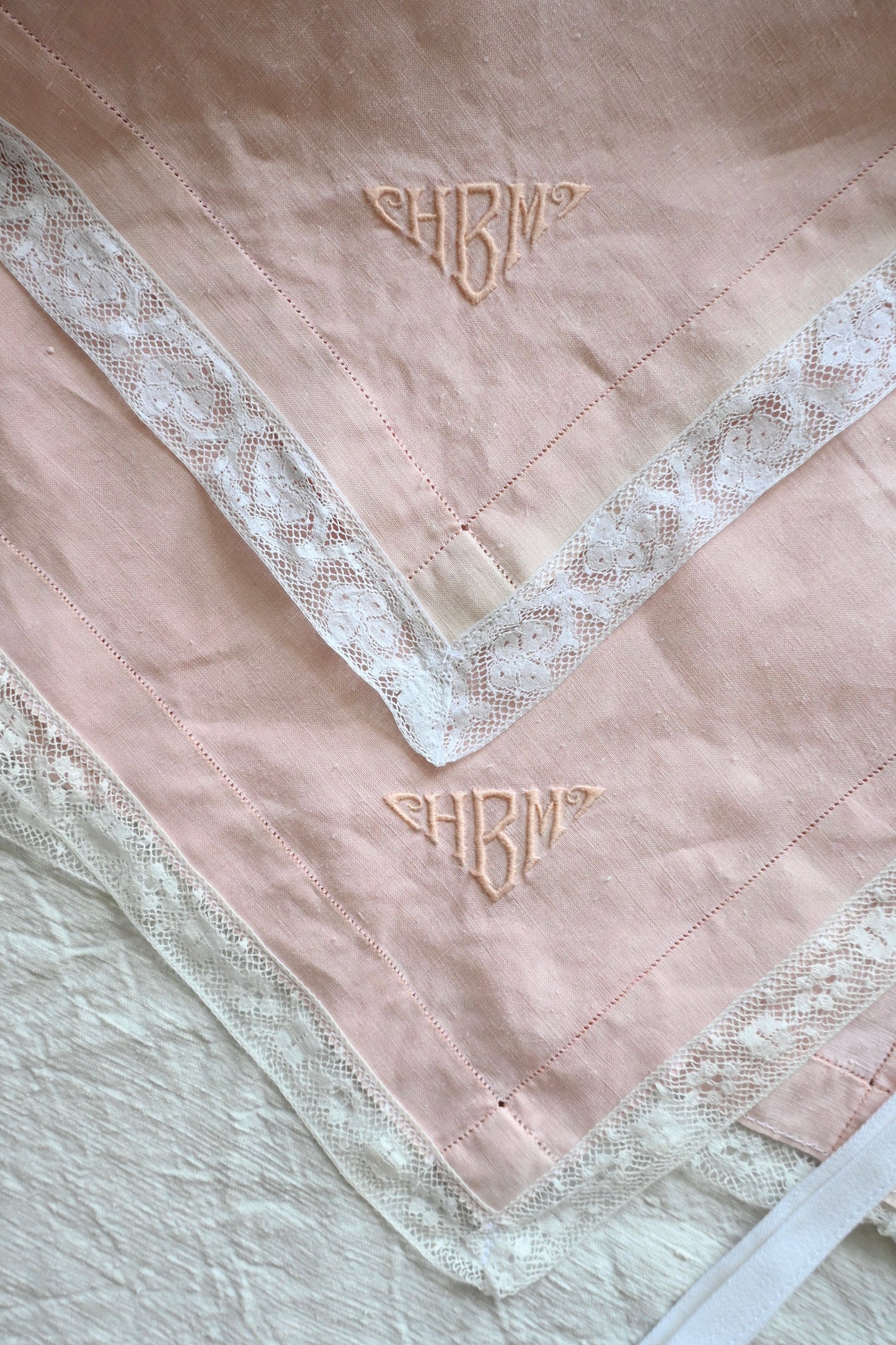 Cotton lace wrap/PONMOSIR