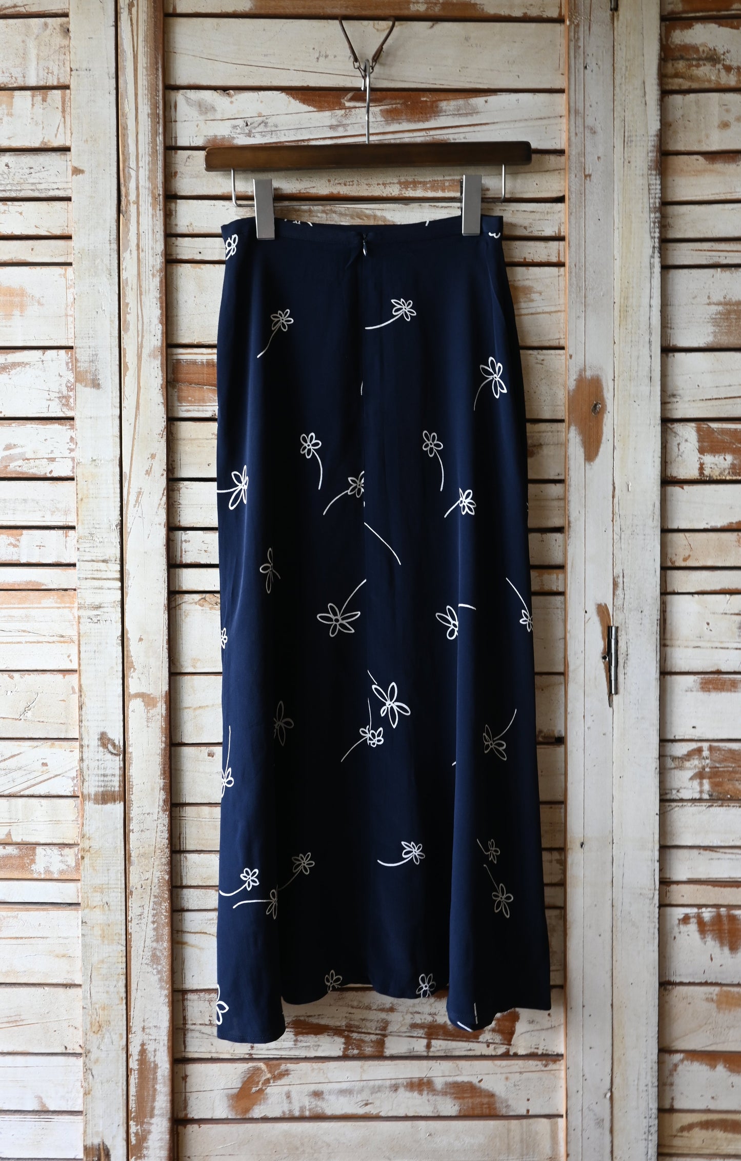 Flower pattern skirt/NAVY