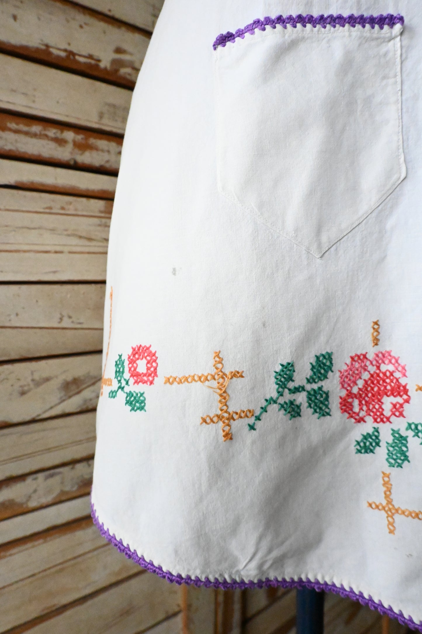 EURO Embroidery apron/PURPLE