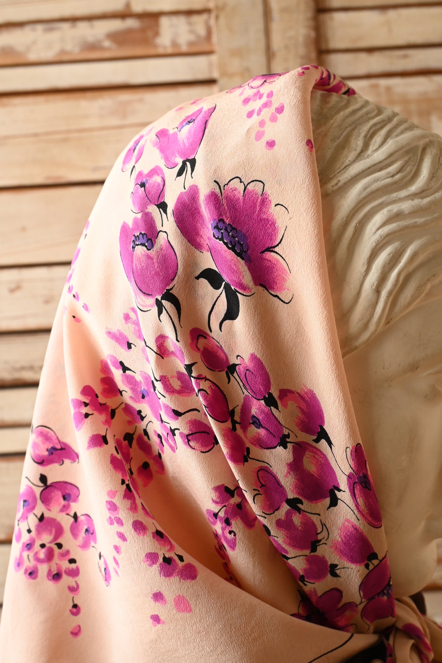 Vintage silk scarf/VALENTINO