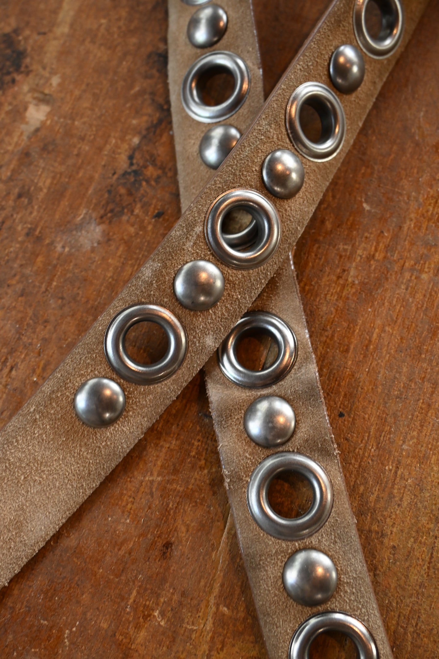 "MIUMIU" Eyelet leather belt/BEIGE