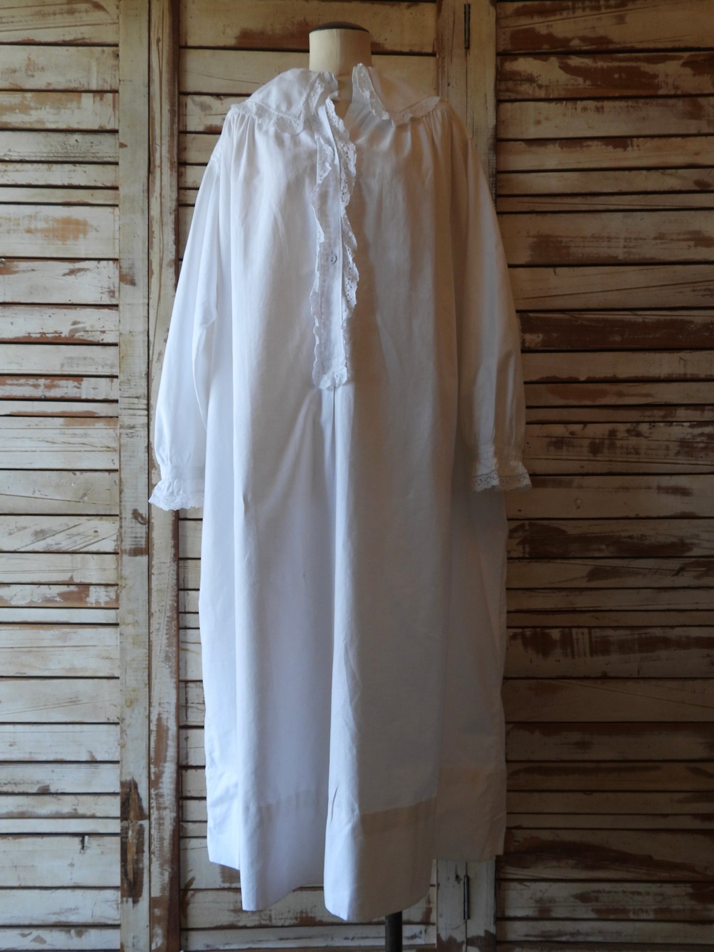 Victorian cotton night dress/WHITE