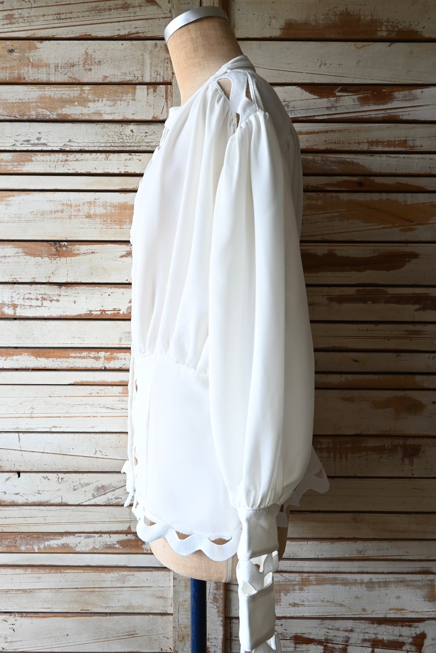 Design blouse/WHITE