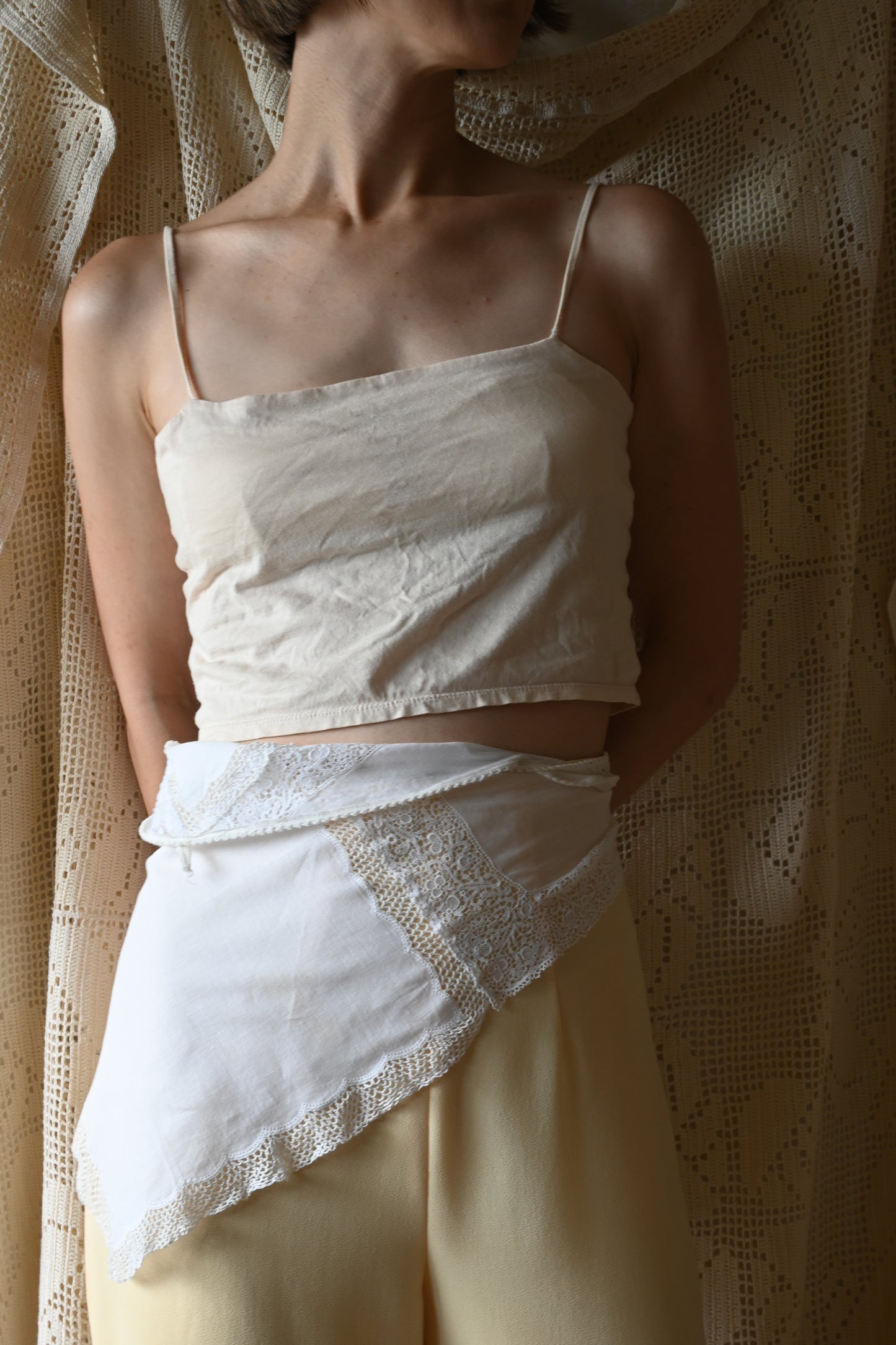 Lace handkerchief scarf/PONMOSIR