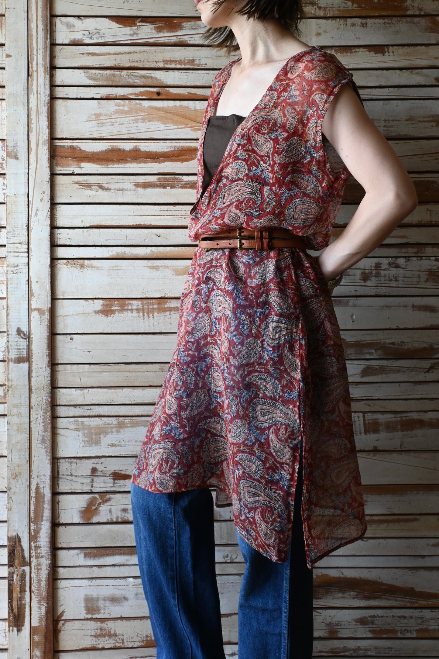 Paisley sleeveless dress/BROWN