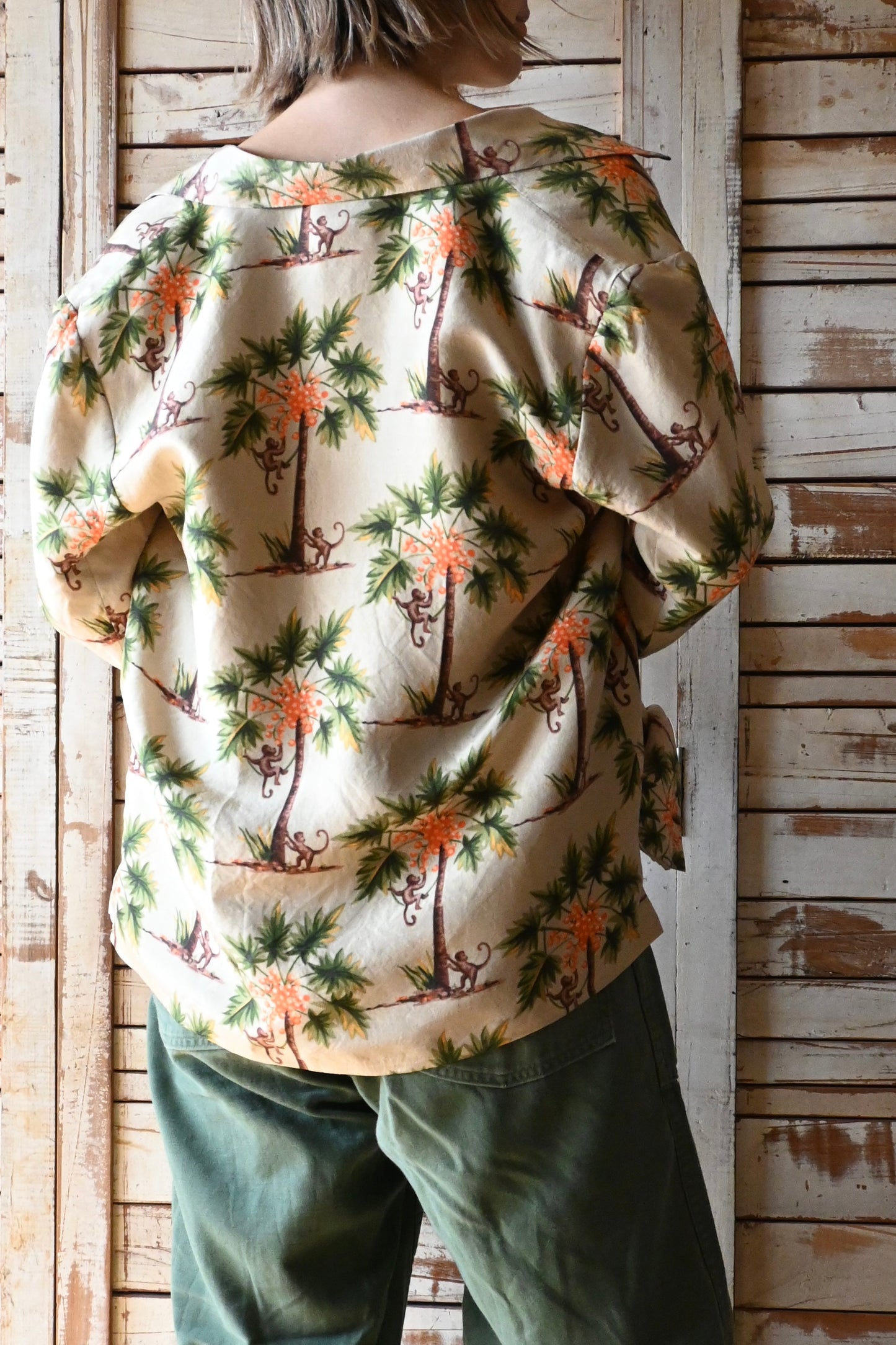 Monkey pattern silk jacket/BEIGE
