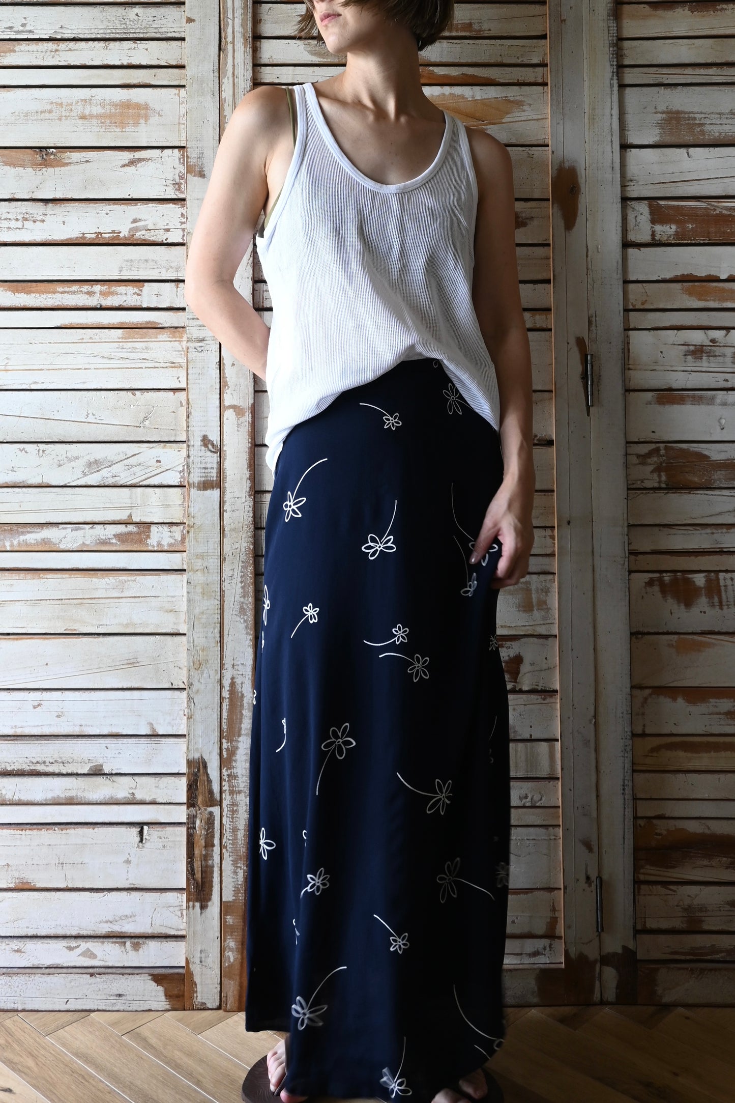 Flower pattern skirt/NAVY