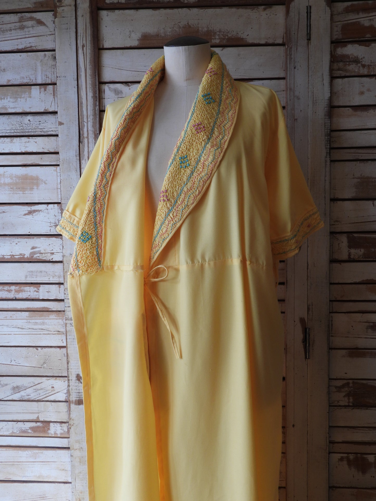 Smocking embroidered long gown dress/YELLOW