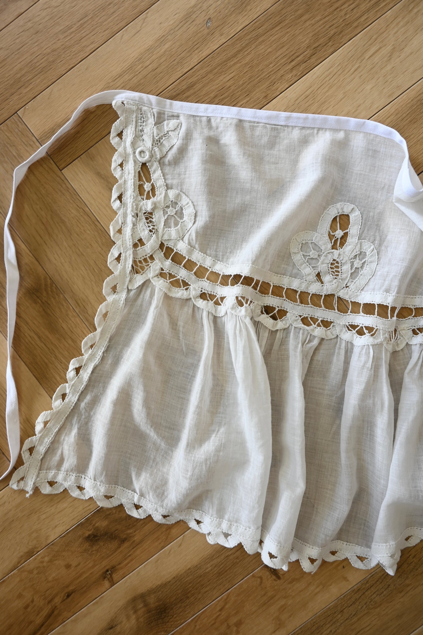 French antique lace wrap/PONMOSIR