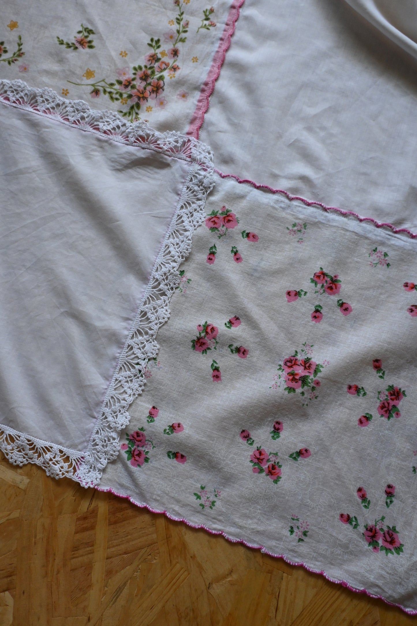 Flower lace handkerchief scarf/PONMOSIR