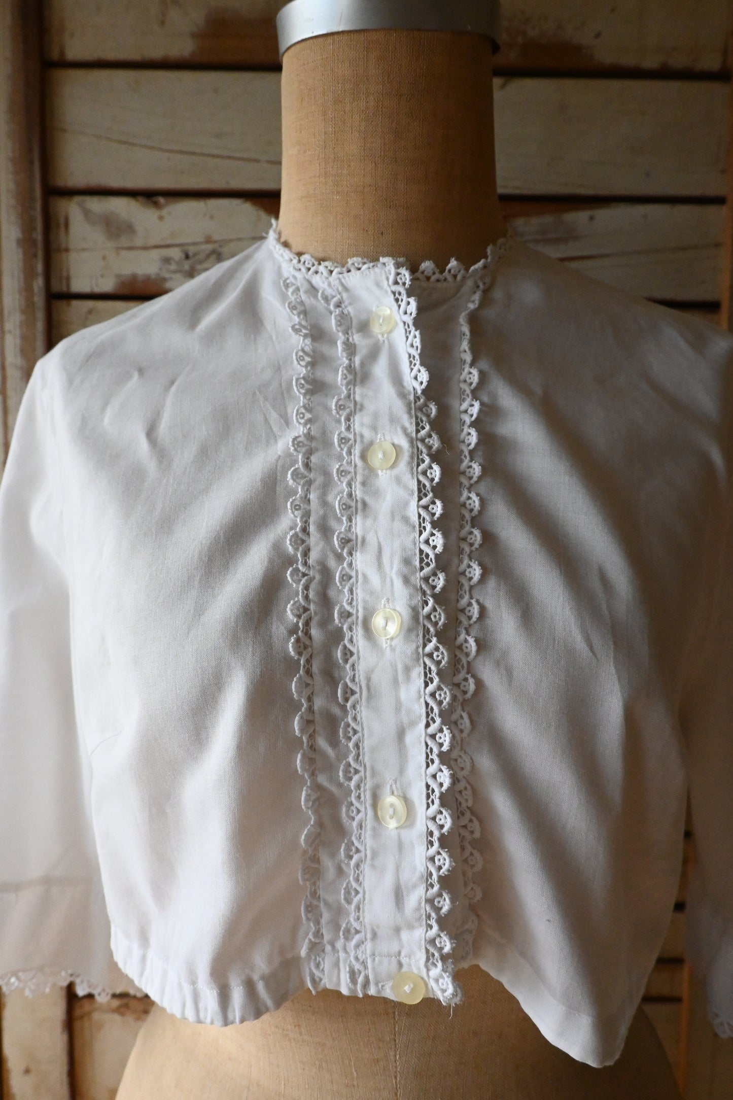EURO Cropped cotton lace blouse/WHITE