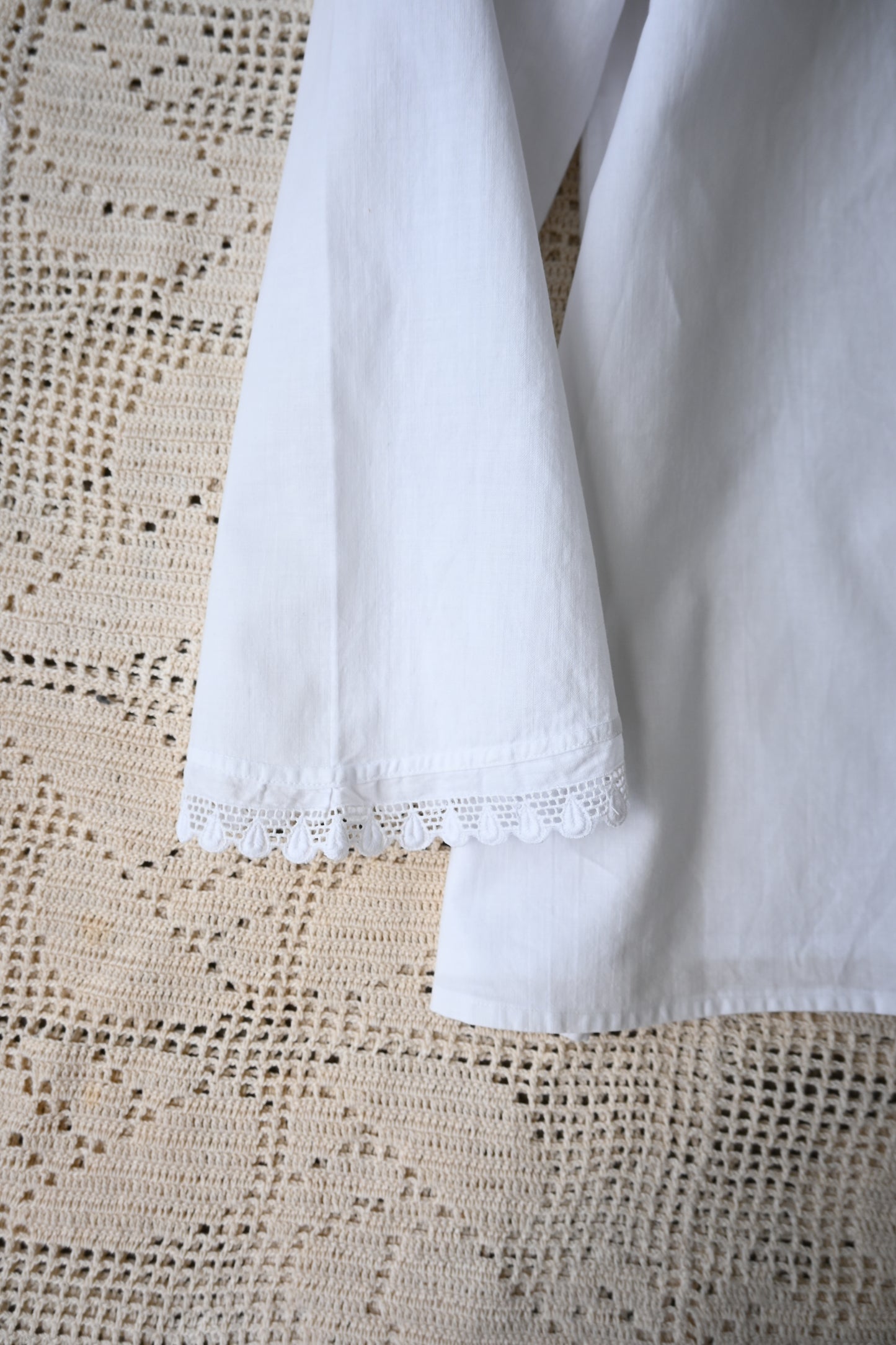 EURO Cutwork lace blouse/WHITE