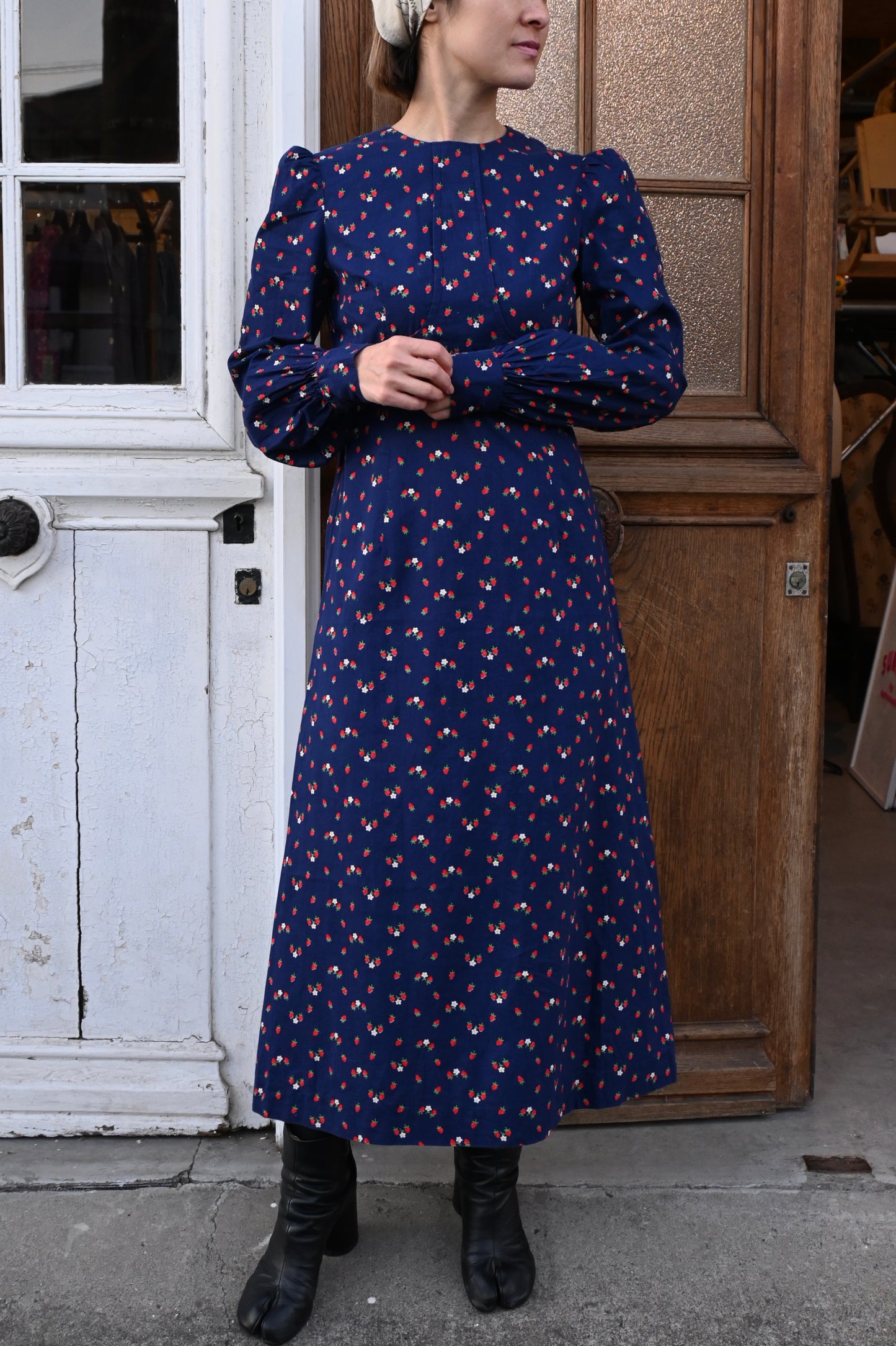 Strawberry pattern dress/NAVY