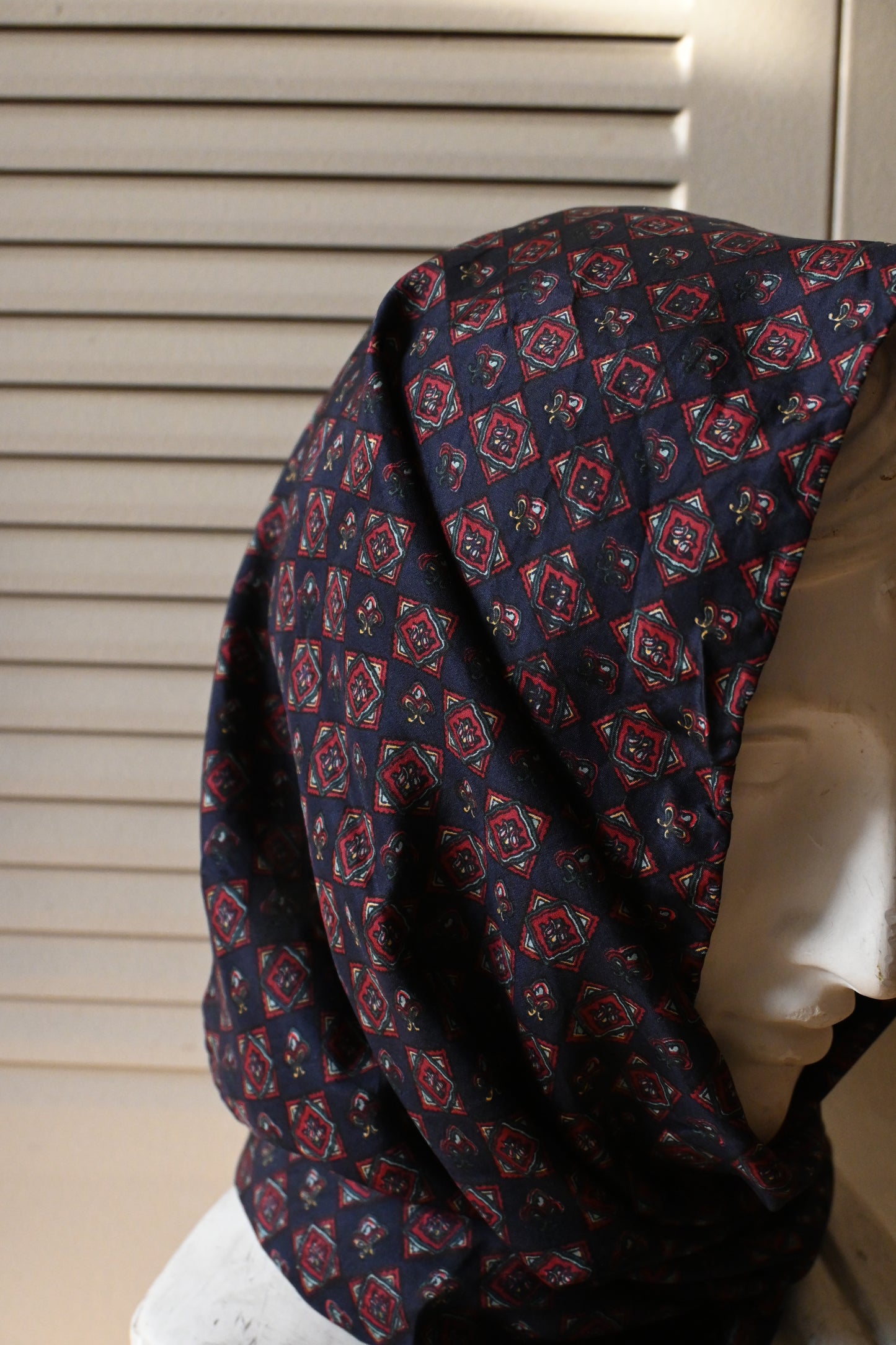 Vintage silk scarf/NAVY