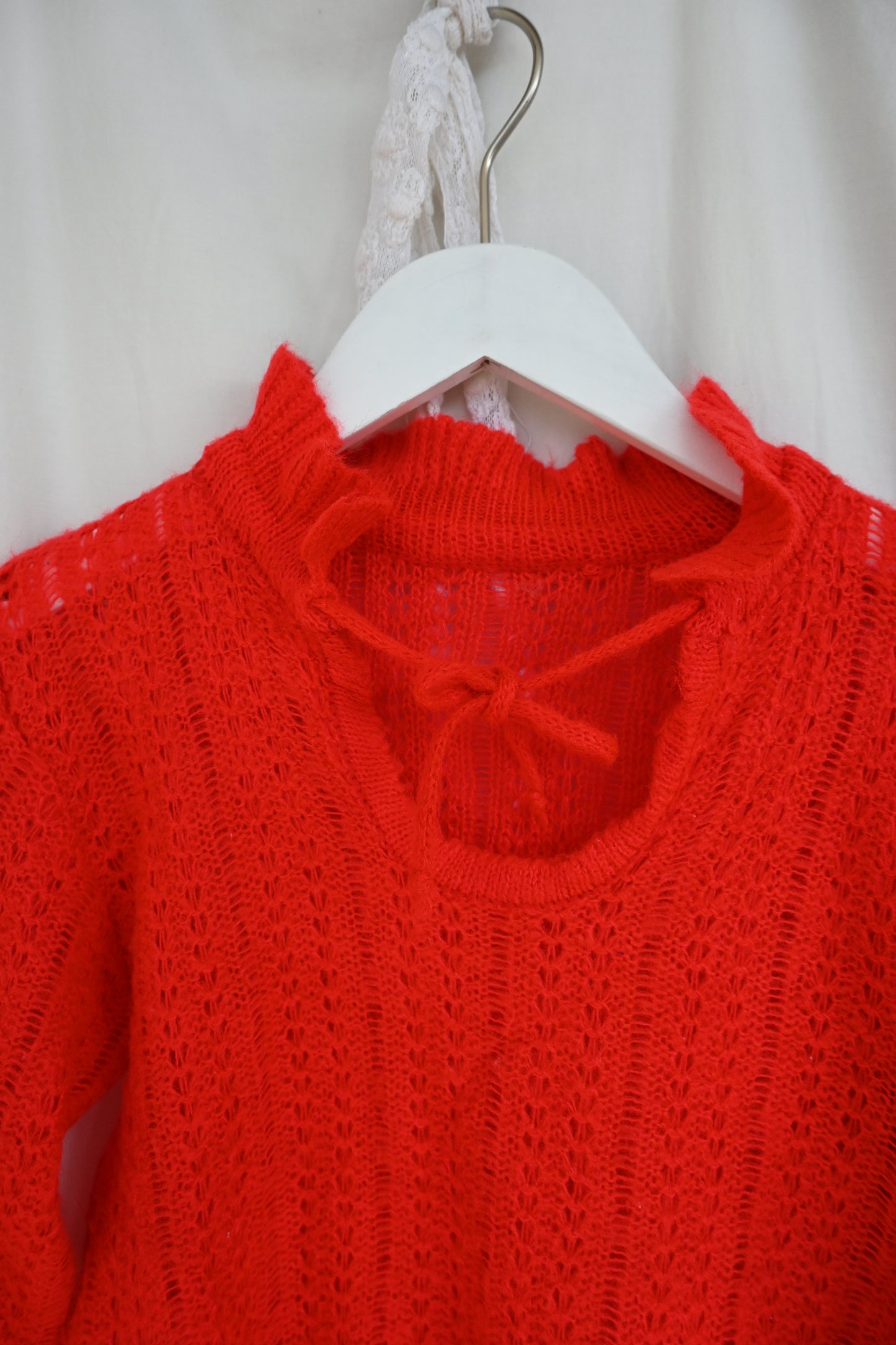 Frill collar knit sweater/RED