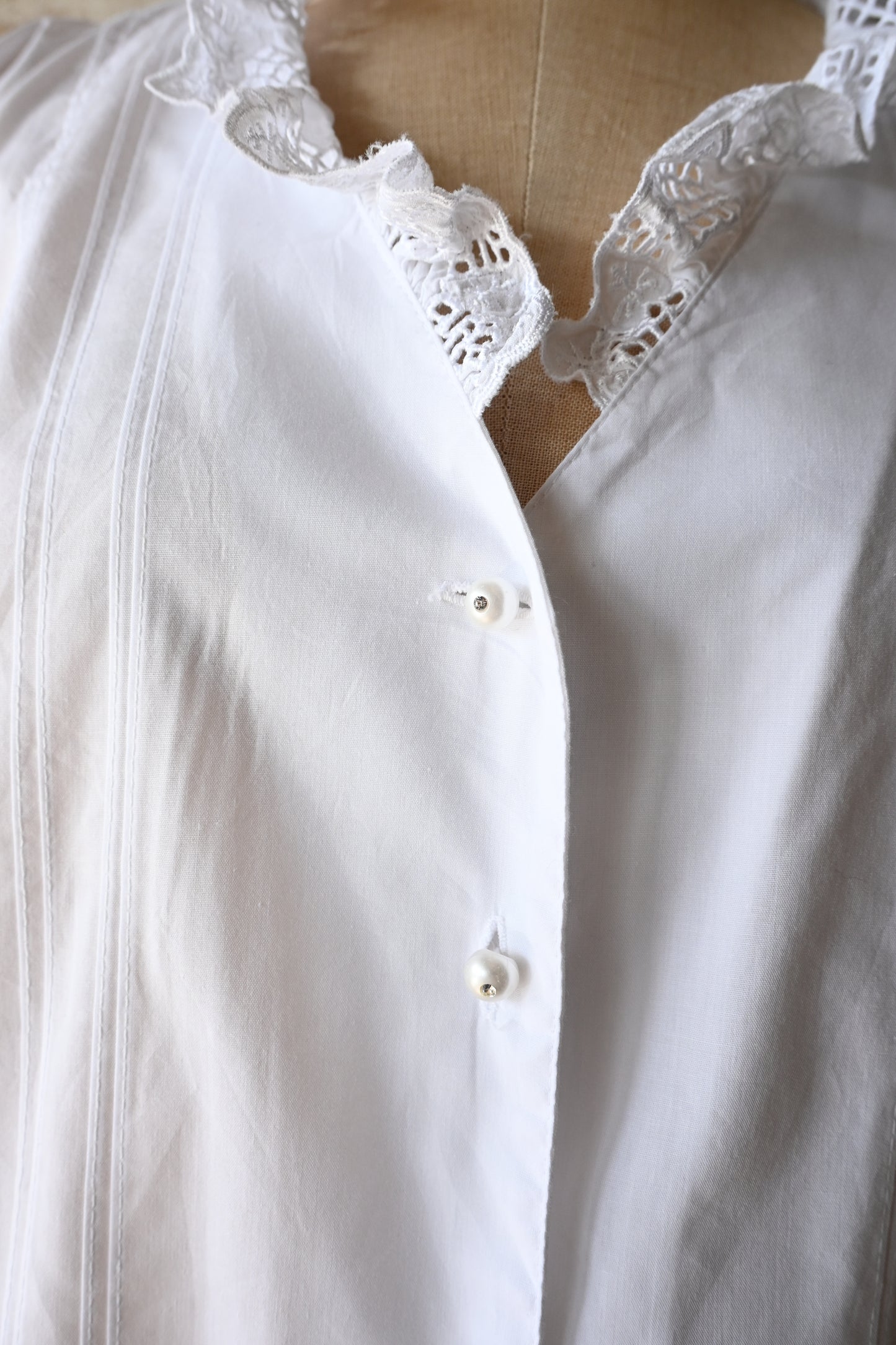 EURO Cutwork lace blouse/WHITE