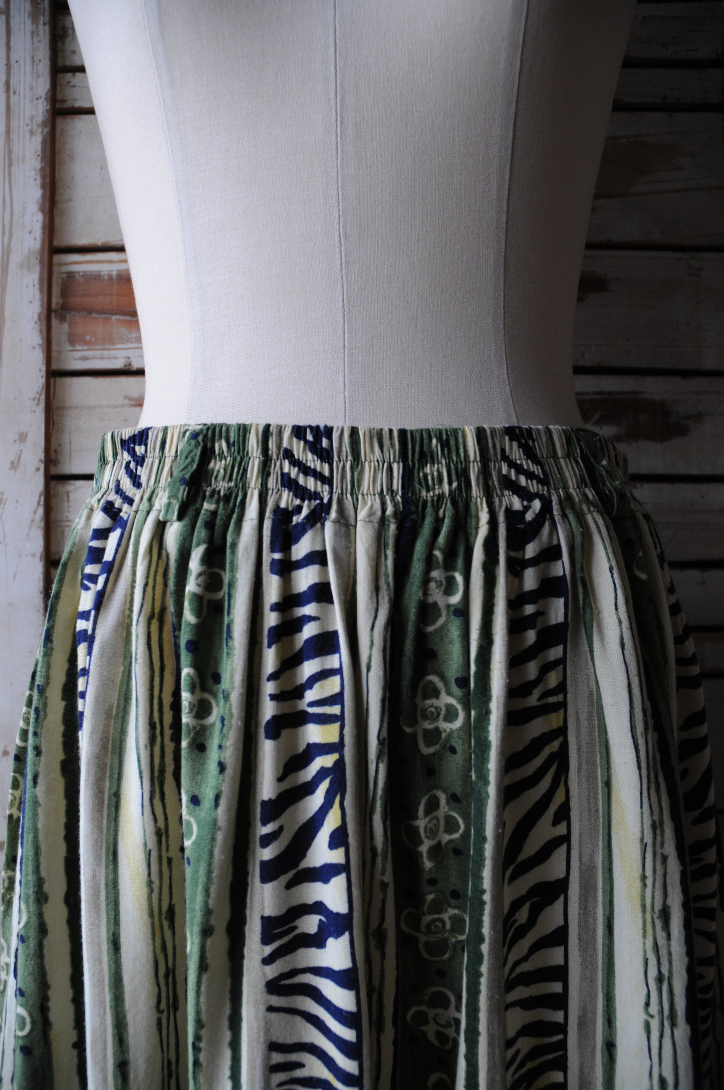 Batik print skirt/GREEN