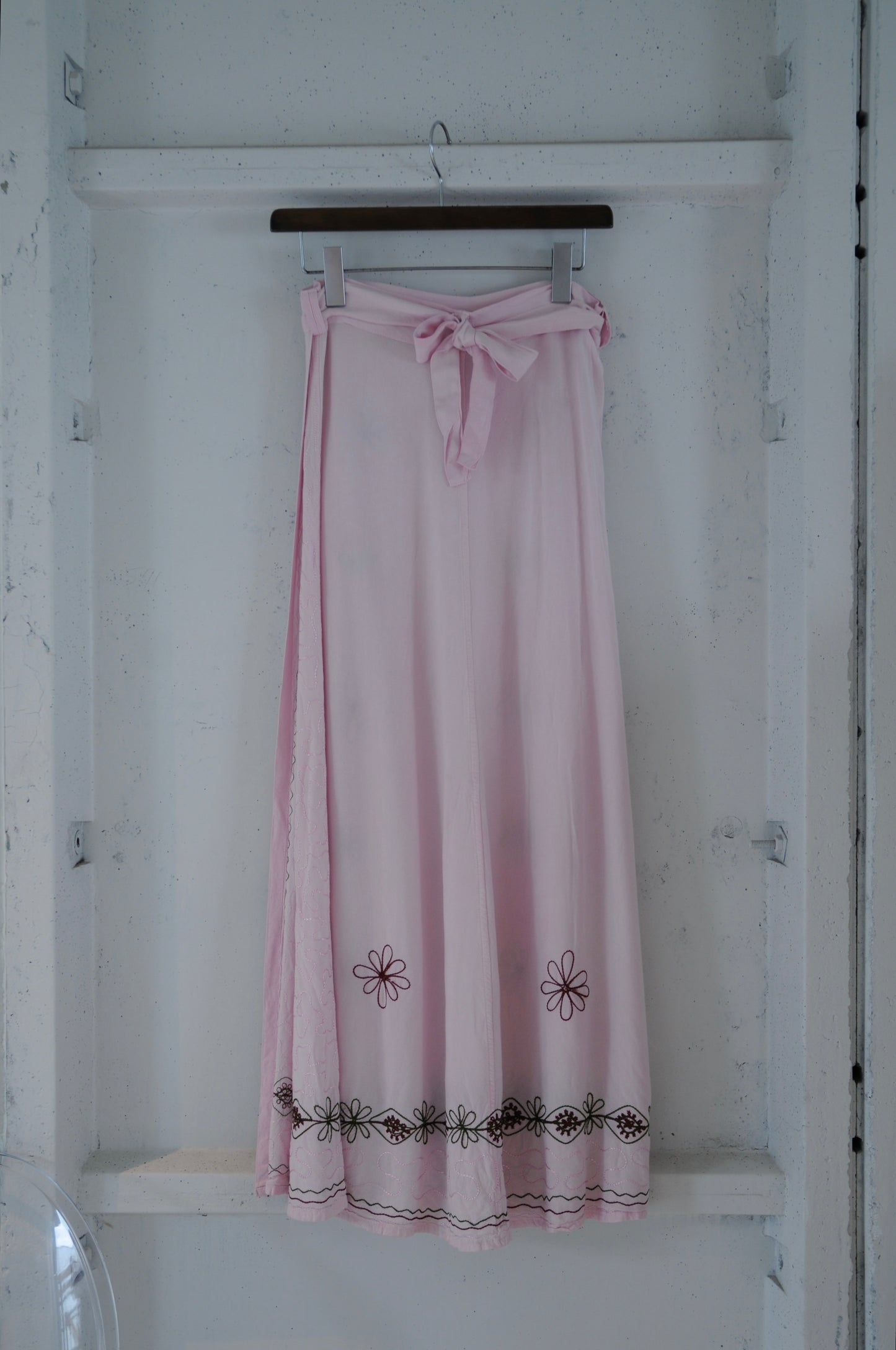 Flower embroidery wrap skirt/B.PINK