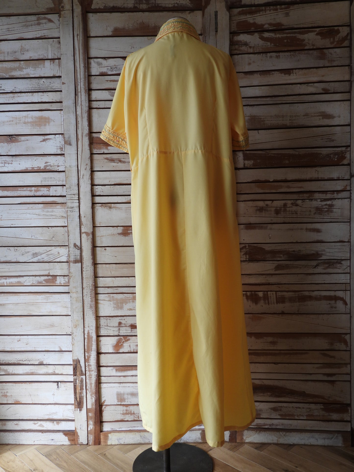 Smocking embroidered long gown dress/YELLOW